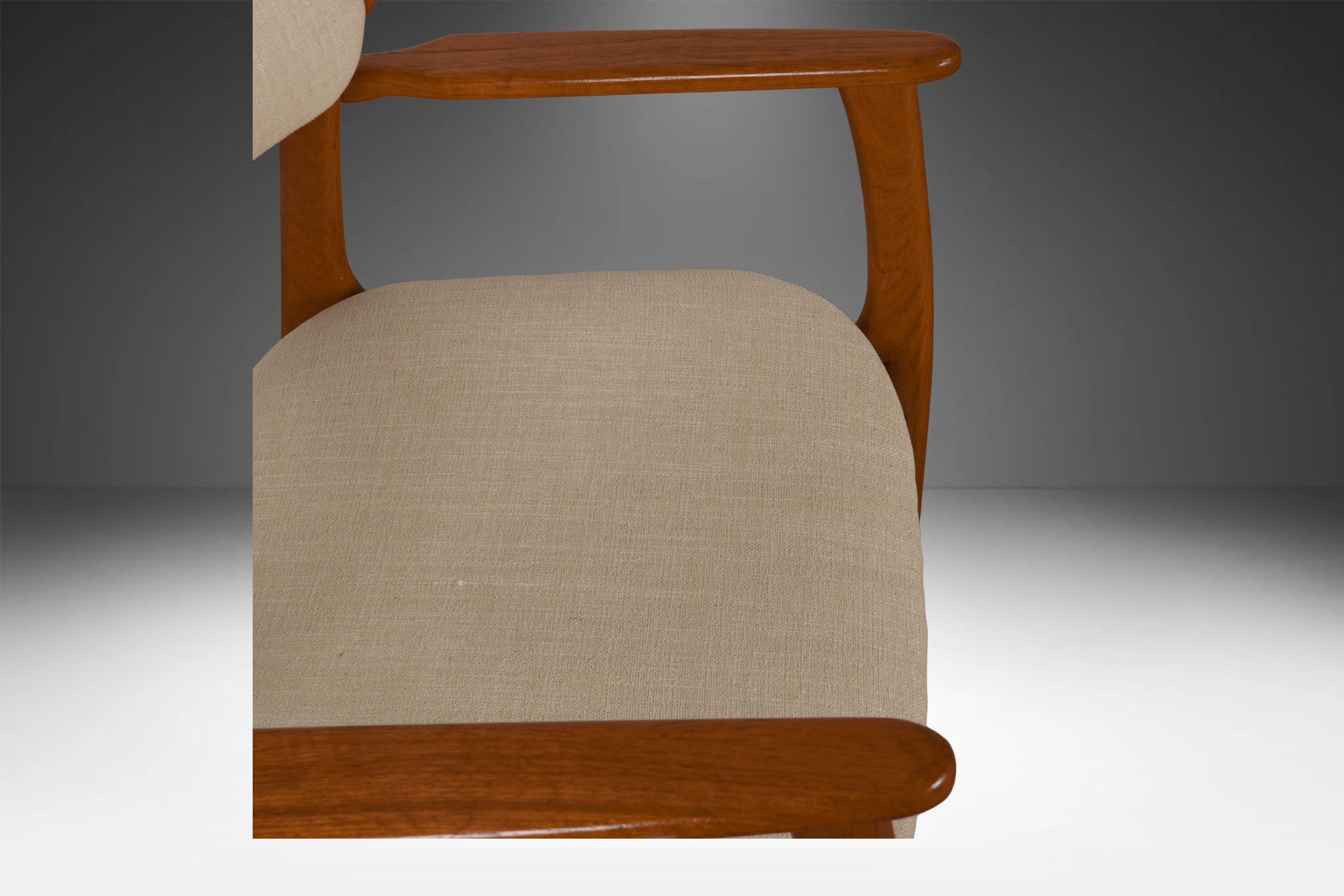 Set di 6 poltrone e sedie da pranzo in teak della metà del secolo scorso Erik Buch in vendita 8