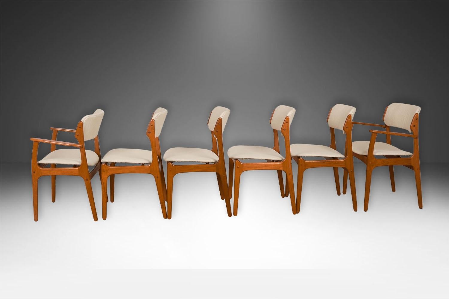 Mid-Century moderno Set di 6 poltrone e sedie da pranzo in teak della metà del secolo scorso Erik Buch in vendita