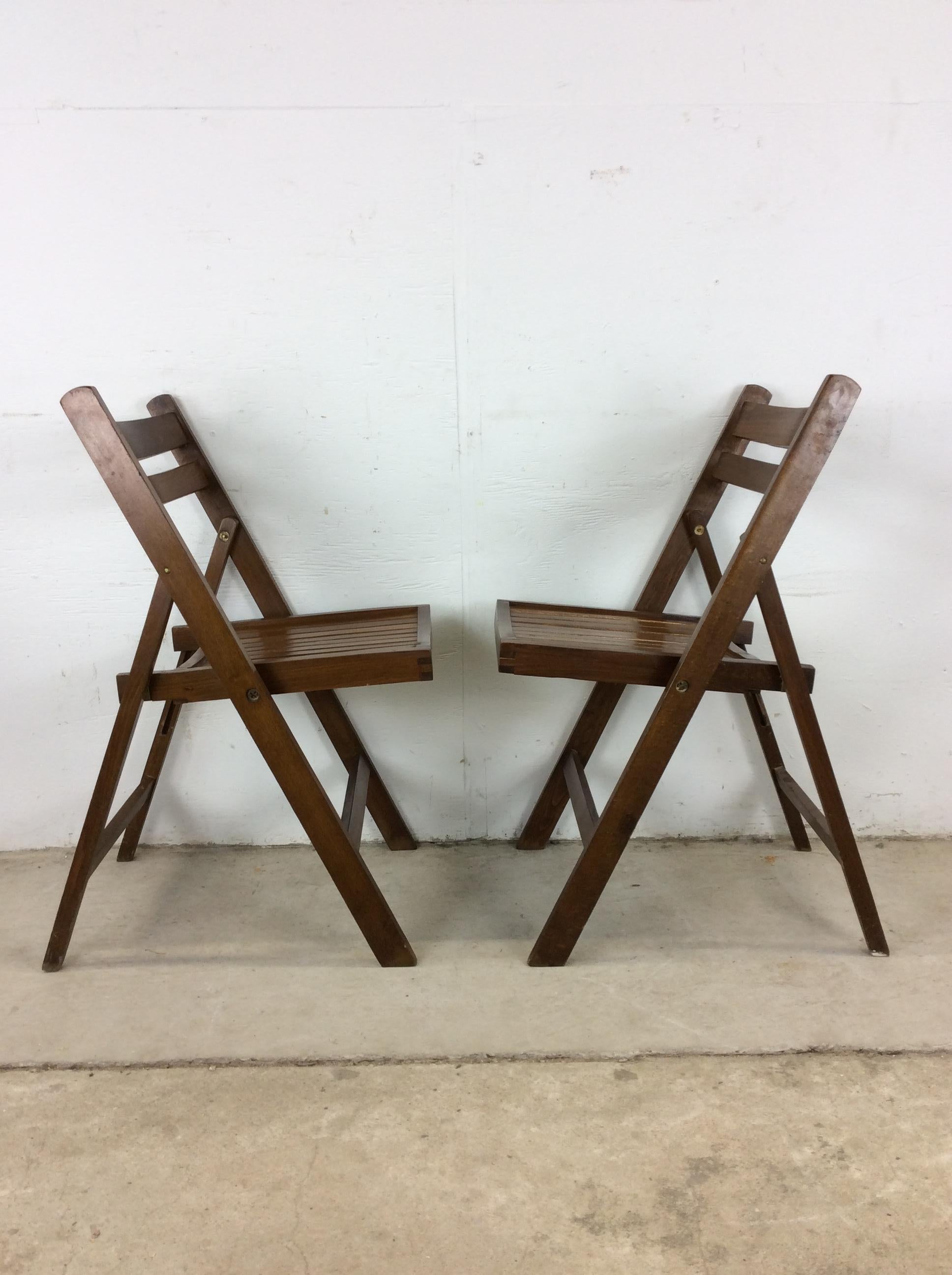 Ensemble de 6 chaises pliantes du milieu du siècle avec sièges à lattes en vente 8