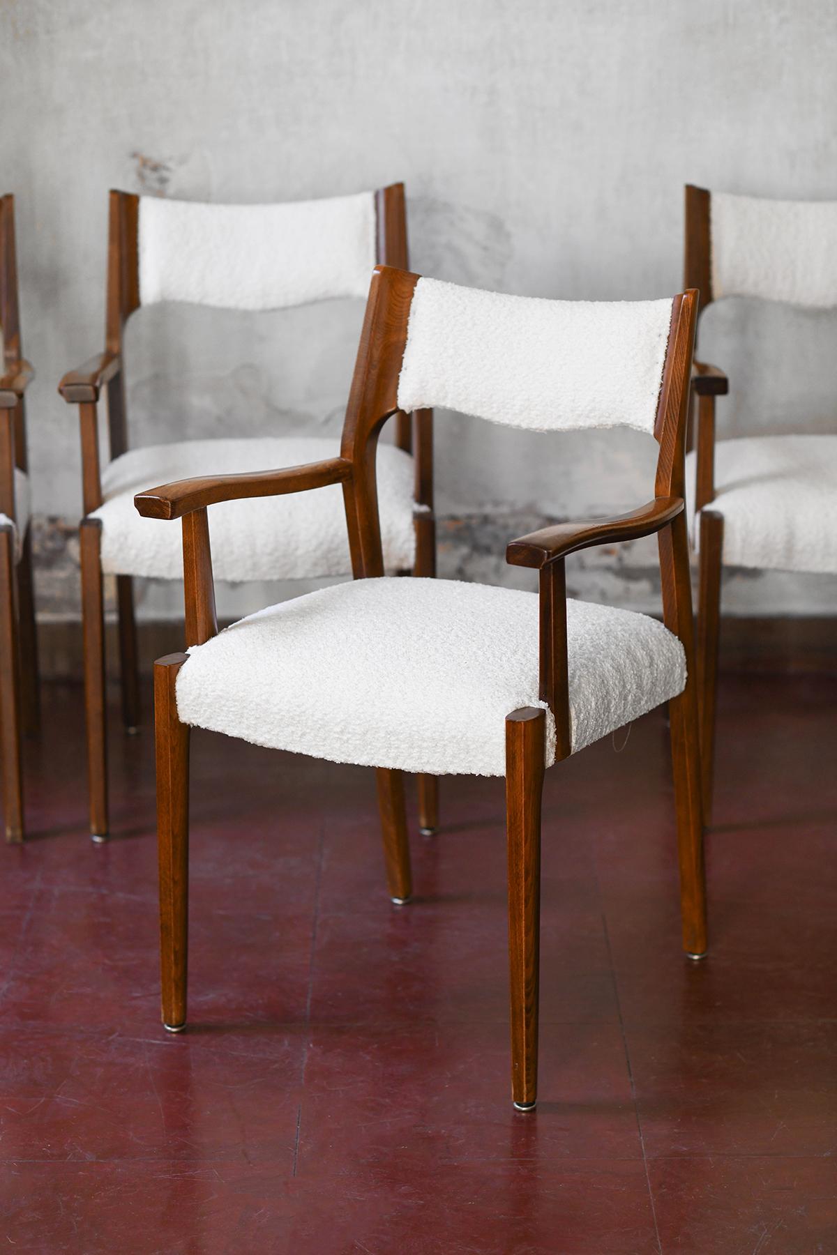 Set of 6 Mid-Century French armchairs In Good Condition For Sale In Roma, RM