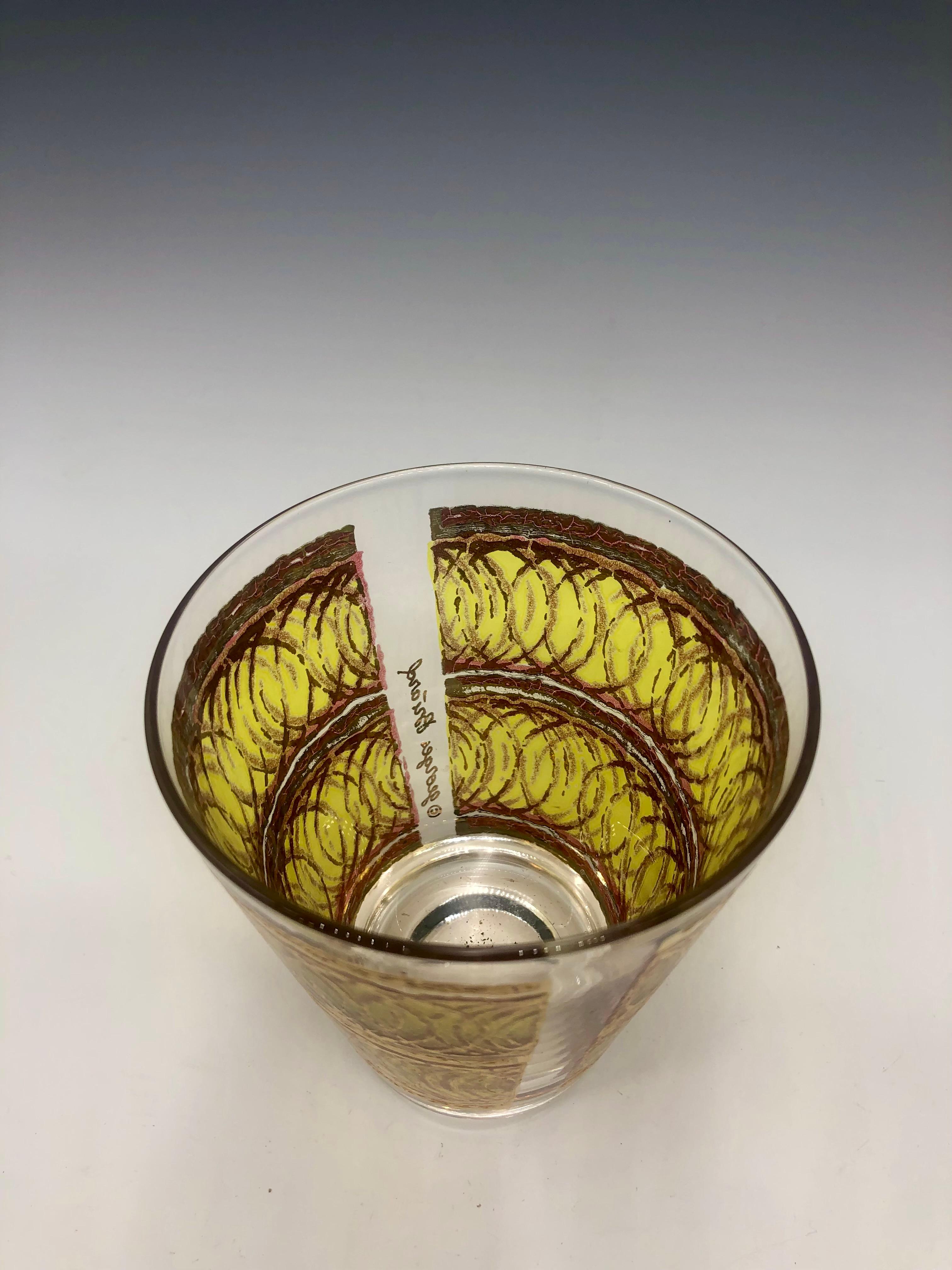 Verre Ensemble de 6 verres à pied Georges Briard à motifs jaunes et or du milieu du siècle dernier en vente