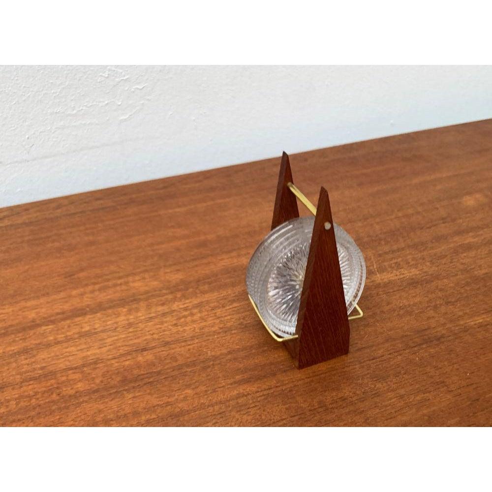 Ensemble de 6 dessous de verre en cristal de plomb allemand du milieu du siècle dans un plateau en teck, années 1960 Excellent état - En vente à Hamburg, DE