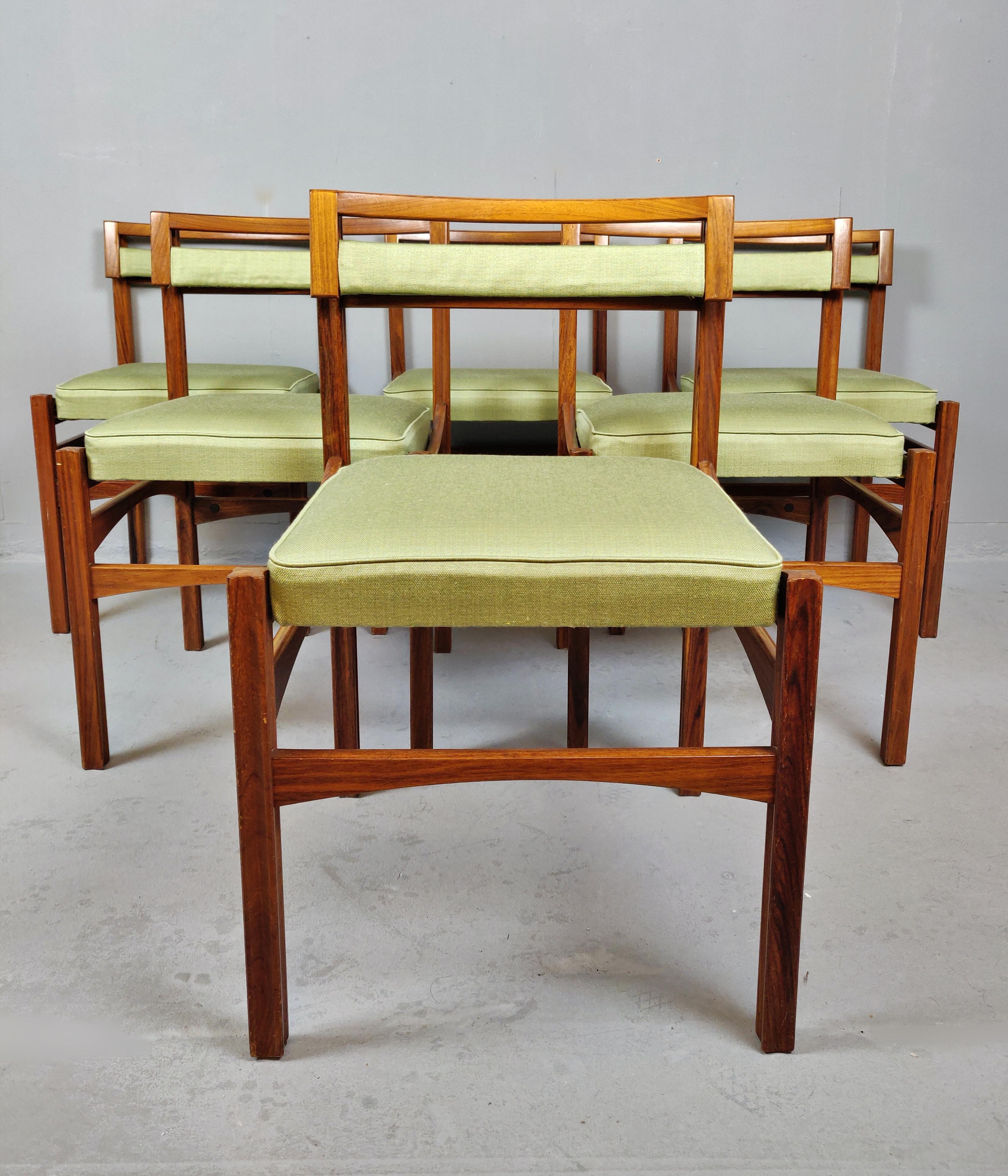 Set of 6 midcentury Italian chairs.