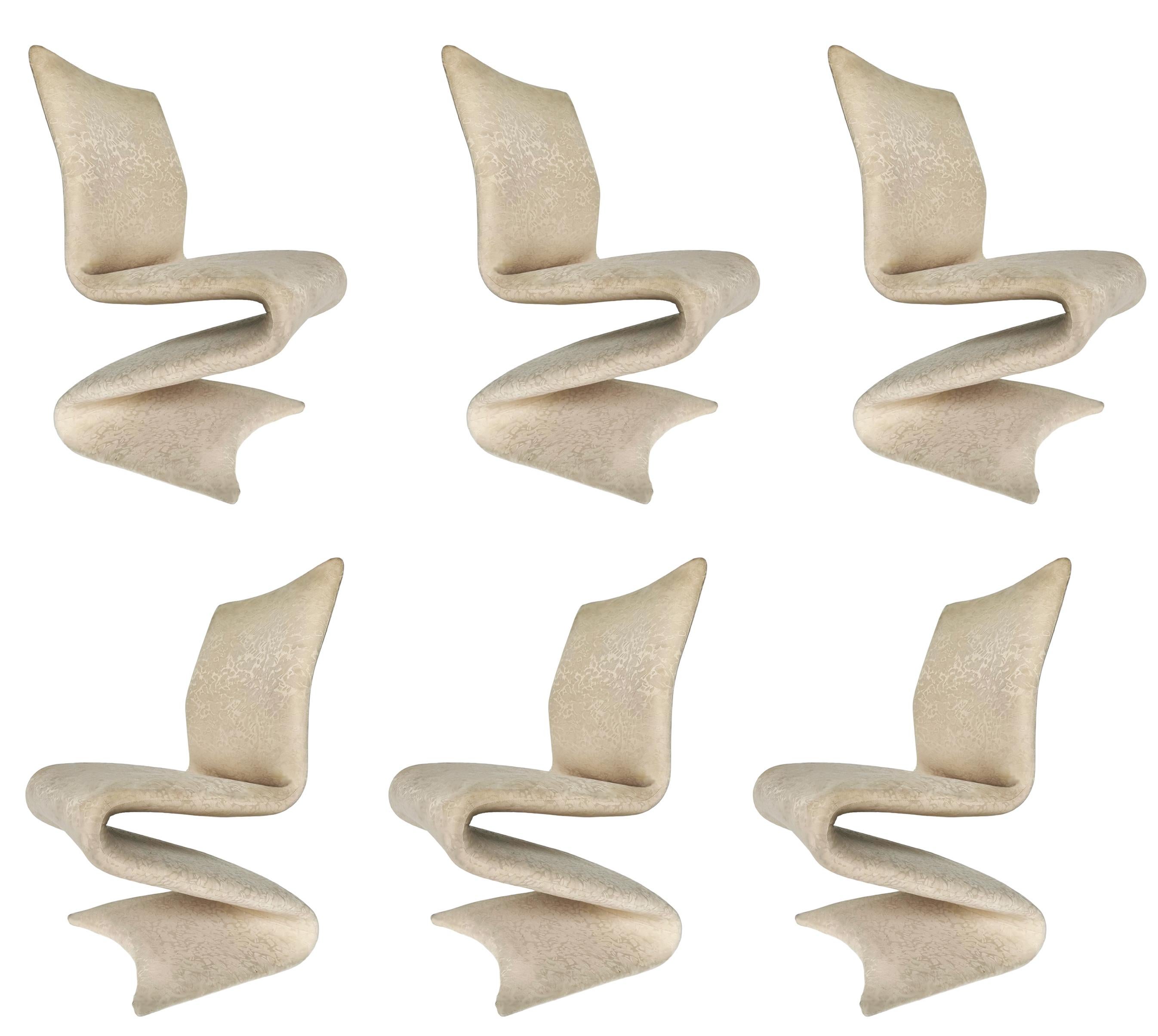 Set of 6 Mid Century Italian Modern Sculptural Dining Chairs After Verner Panton In Fair Condition For Sale In Philadelphia, PA