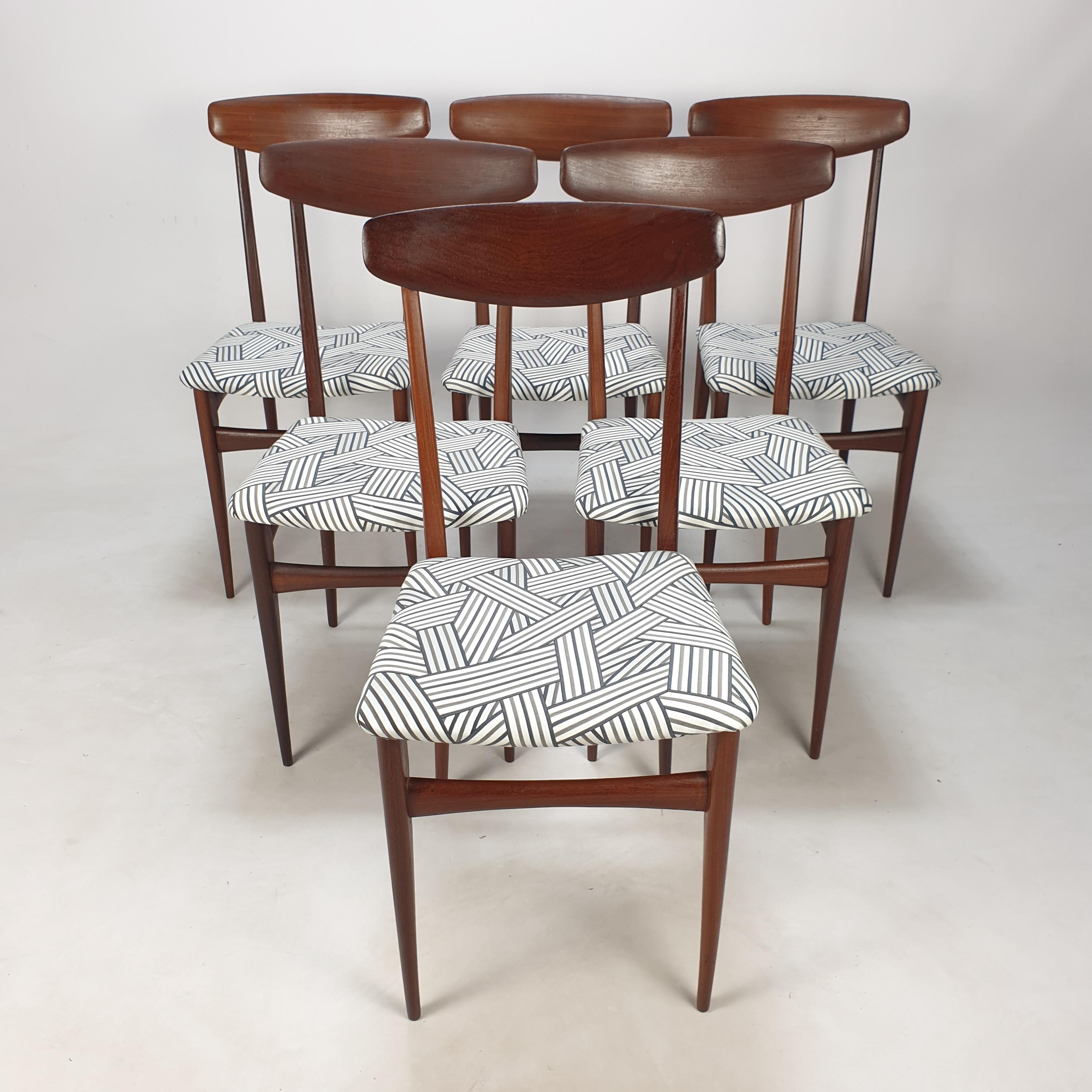 Mid-Century Modern Ensemble de 6 chaises de salle à manger italiennes en teck du milieu du siècle dernier, années 1950 en vente