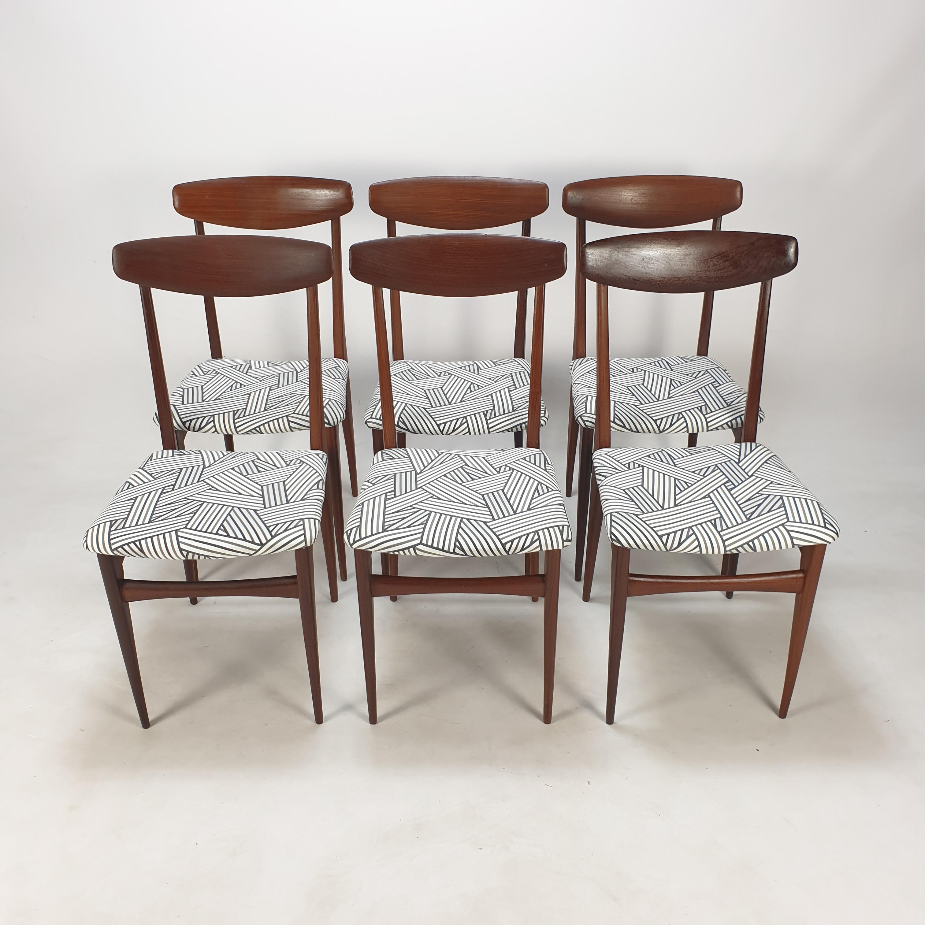 Ensemble de 6 chaises de salle à manger italiennes en teck du milieu du siècle dernier, années 1950 en vente 2