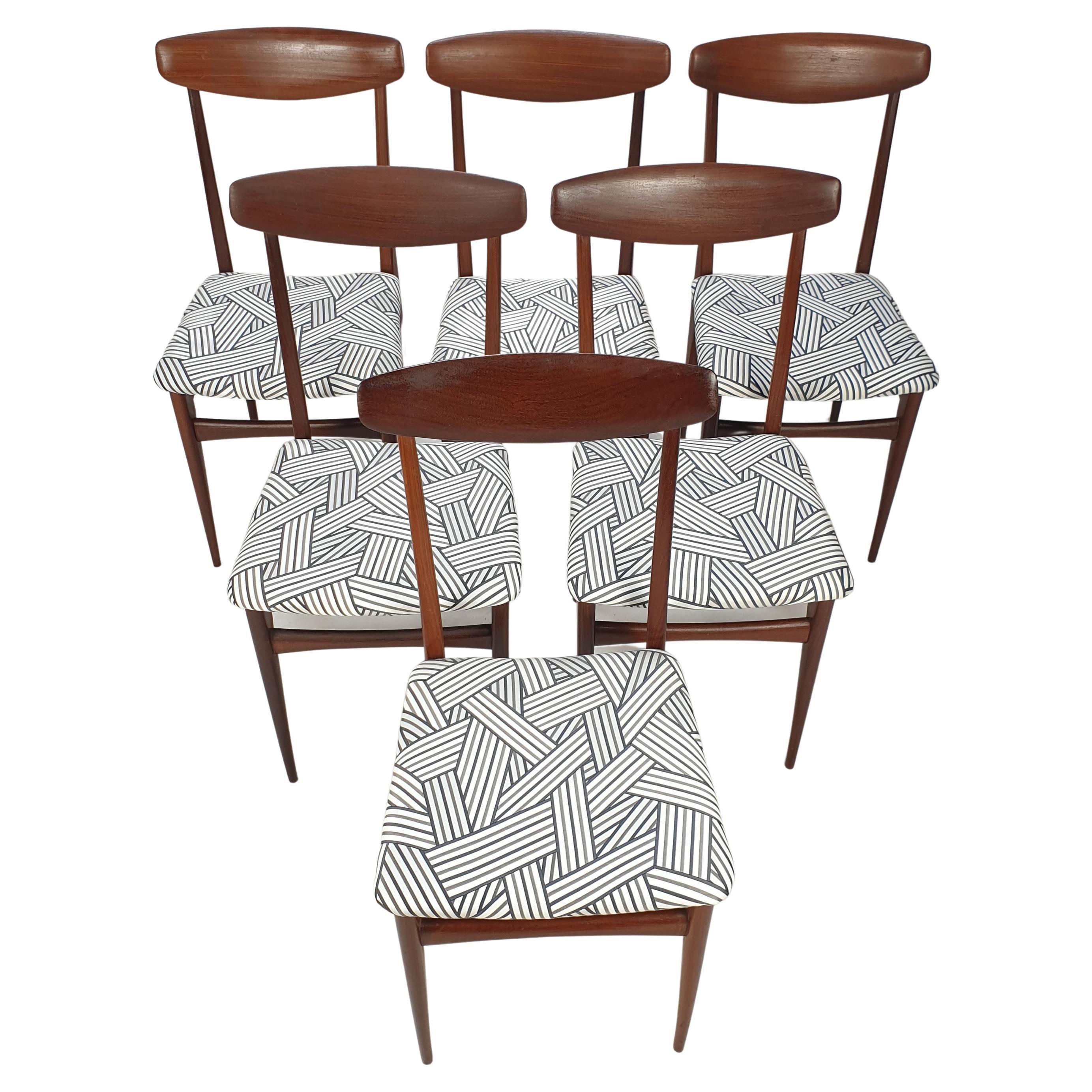 Ensemble de 6 chaises de salle à manger italiennes en teck du milieu du siècle dernier, années 1950 en vente