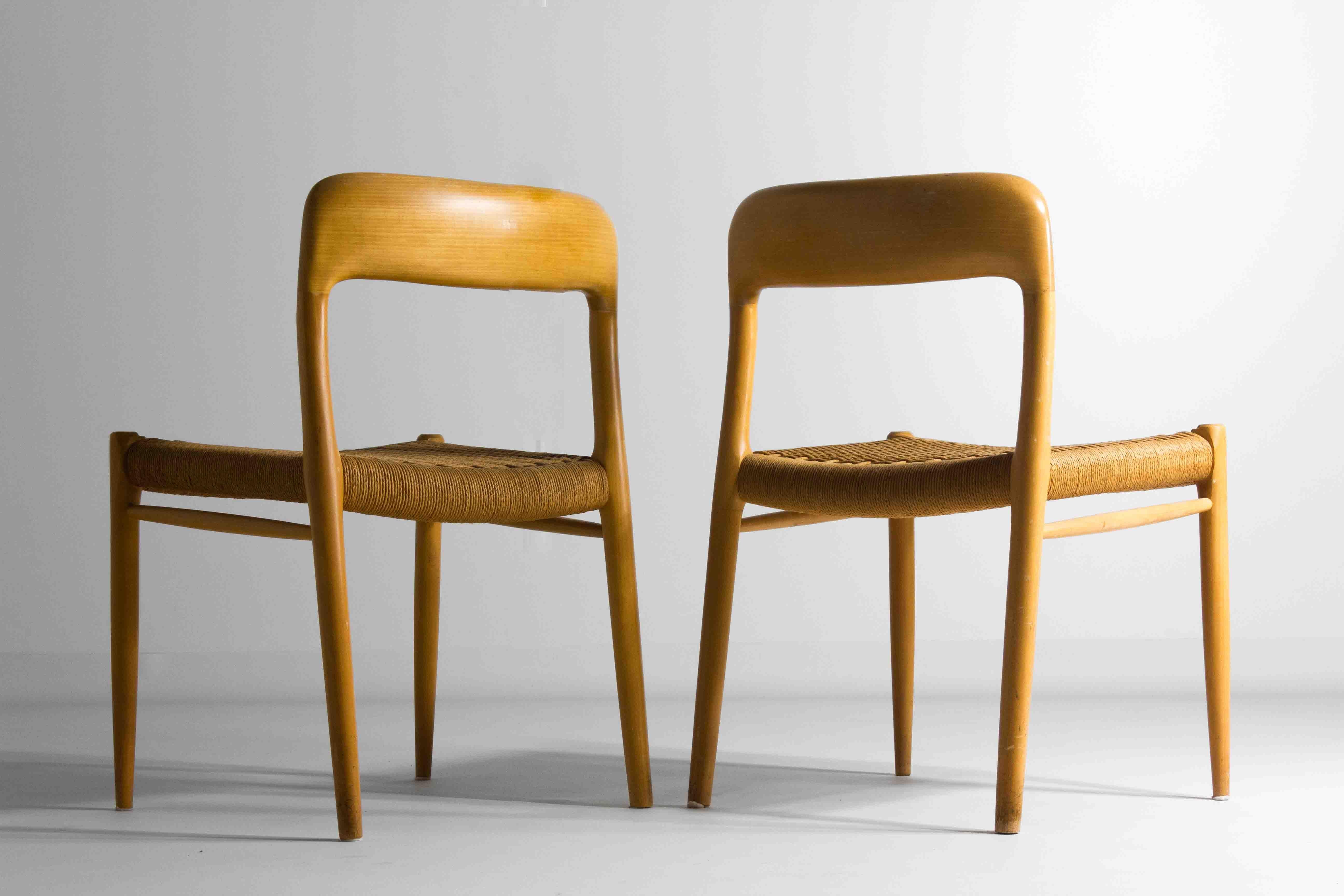 Set of 6 Mid-century J.L. Moller Model 75 Solid oak Dining Chairs, Denmark 1960s 7