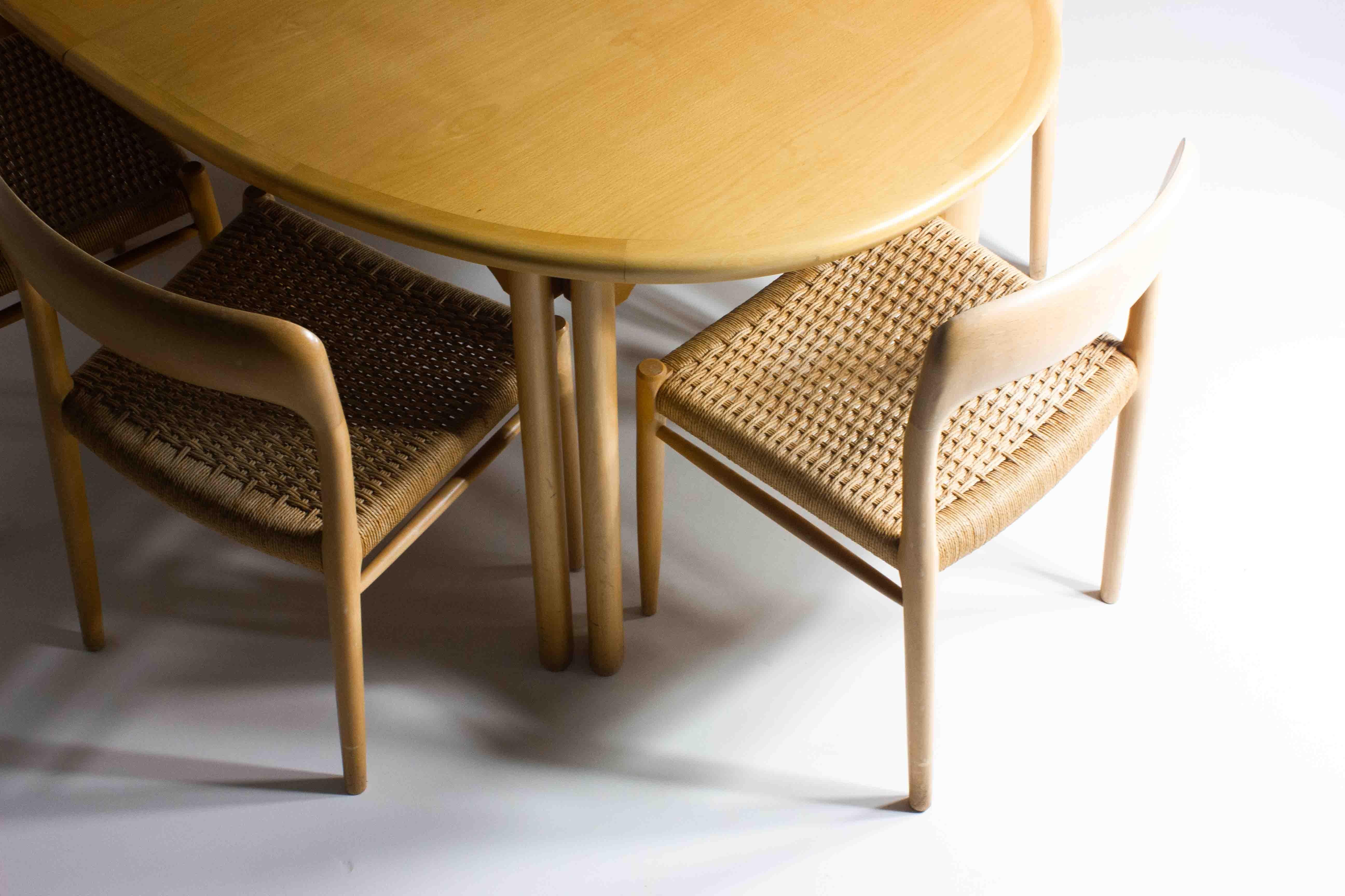 The model 75 chair series, conceived in the vibrant era of the sixties, stands as a testament to Niels Otto Møller’s enduring legacy. Crafted with the finest solid oak and intricately woven paper-cord seats, each piece in this collection of six