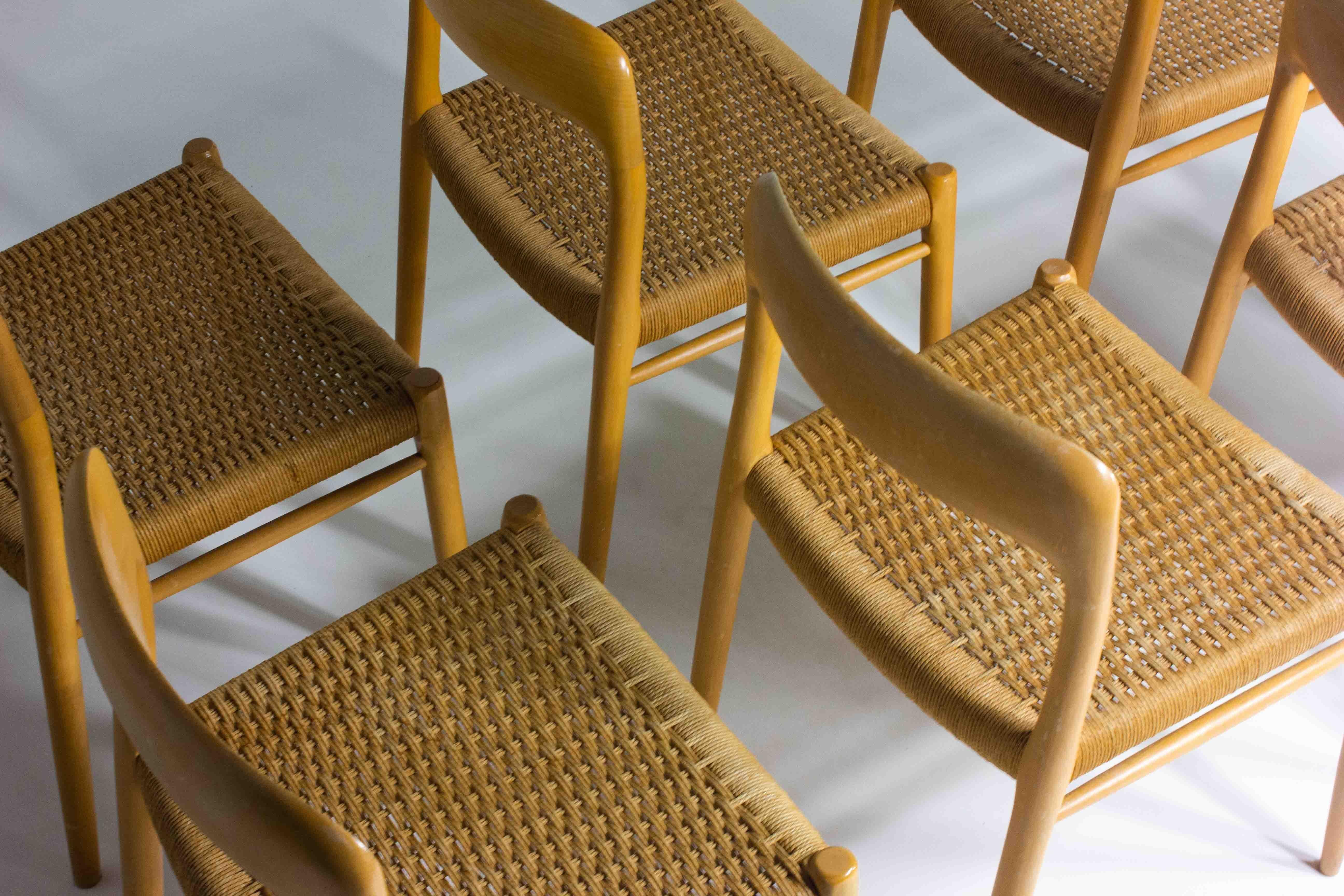 Set of 6 Mid-century J.L. Moller Model 75 Solid oak Dining Chairs, Denmark 1960s In Good Condition In Antwerpen, VAN