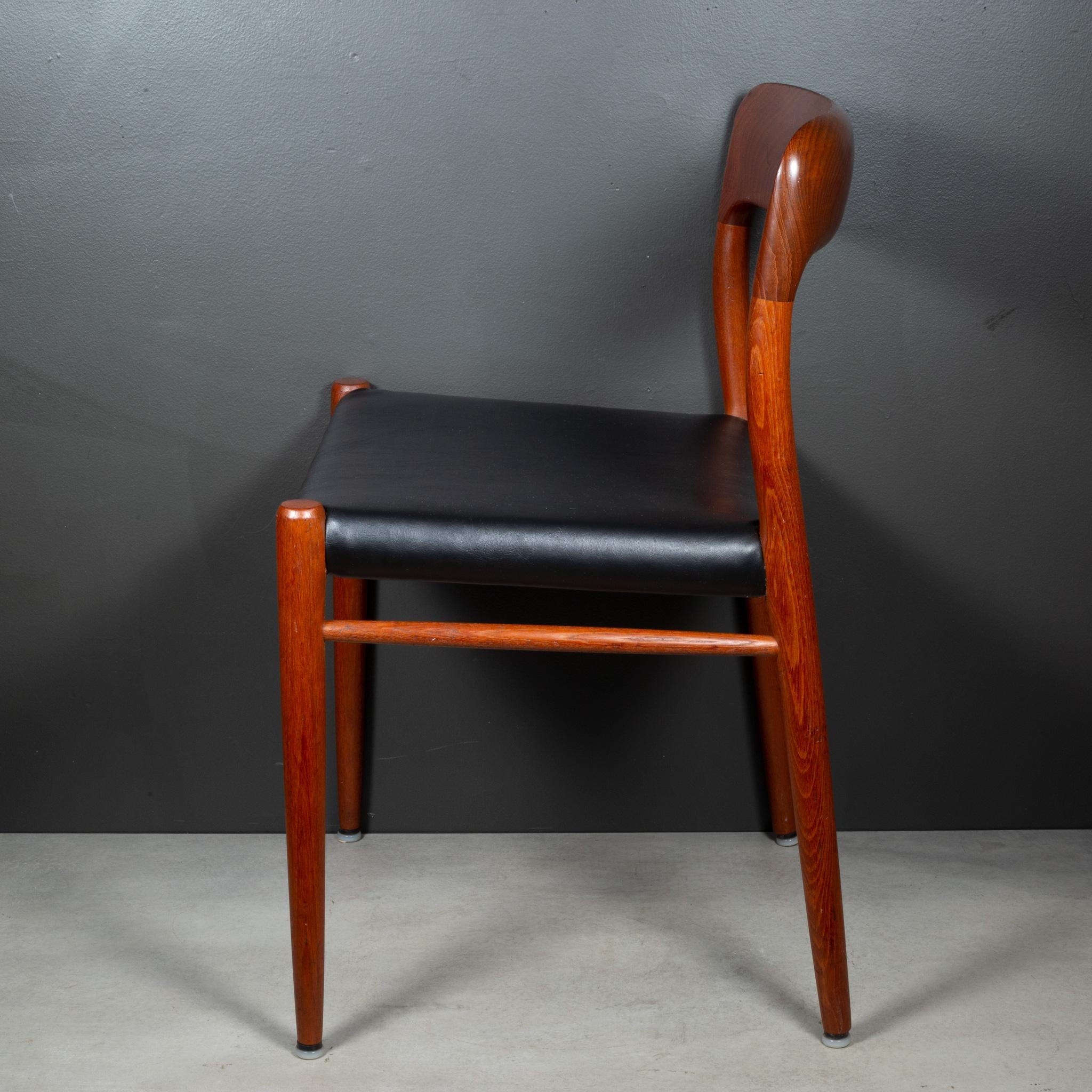 Set of 6 Mid-century J.L. Moller Model #75 Solid Teak Dining Chairs c.1960 For Sale 5