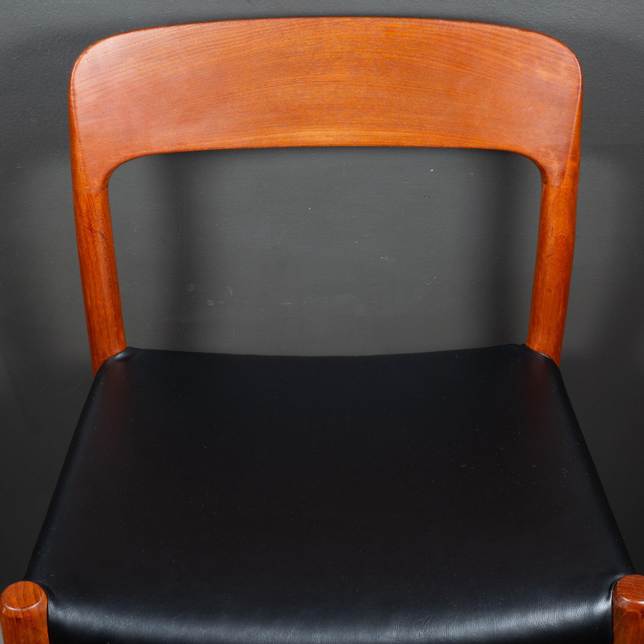Set of 6 Mid-century J.L. Moller Model #75 Solid Teak Dining Chairs c.1960 For Sale 12