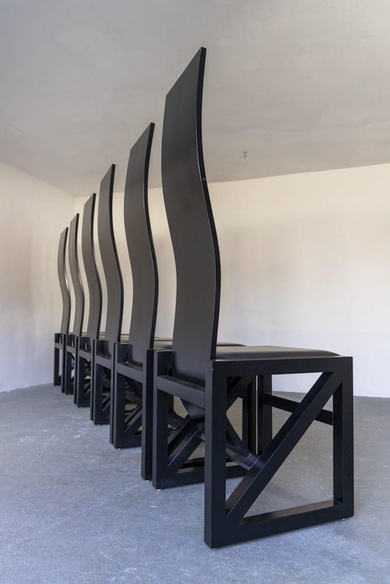 Ensemble de 6 grandes chaises de salle à manger du milieu du siècle modèle 