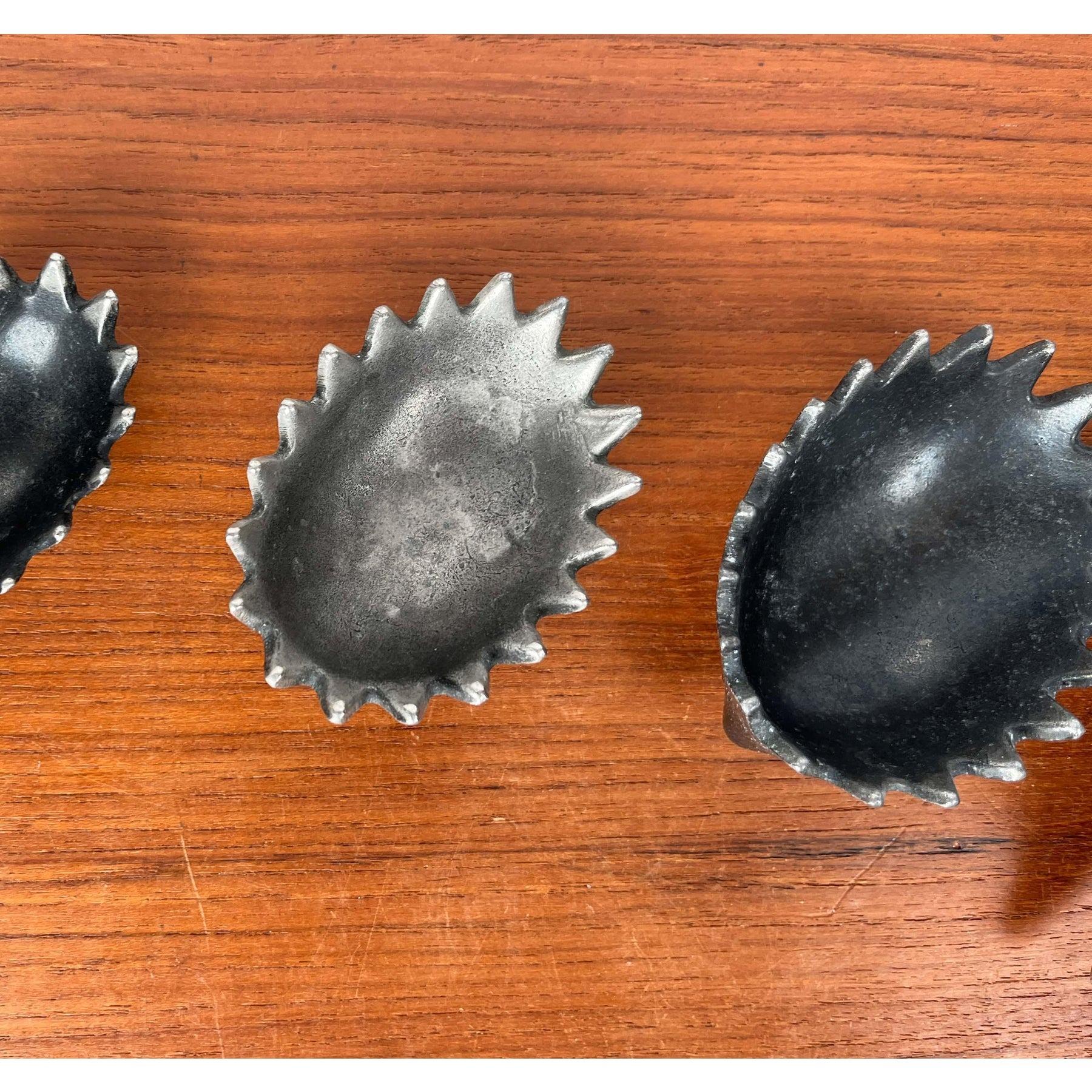 Set of 6 Mid-Century Metal Hedgehog Stacking Ashtray from the Ussr, 1960s For Sale 10