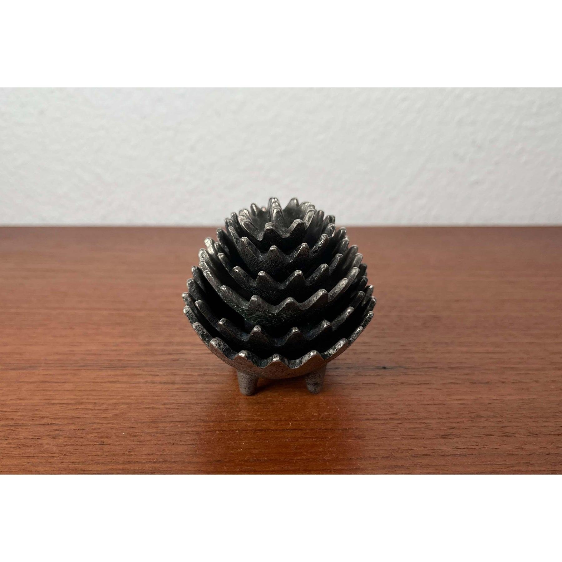 Set of 6 Mid-Century Metal Hedgehog Stacking Ashtray from the Ussr, 1960s For Sale 2