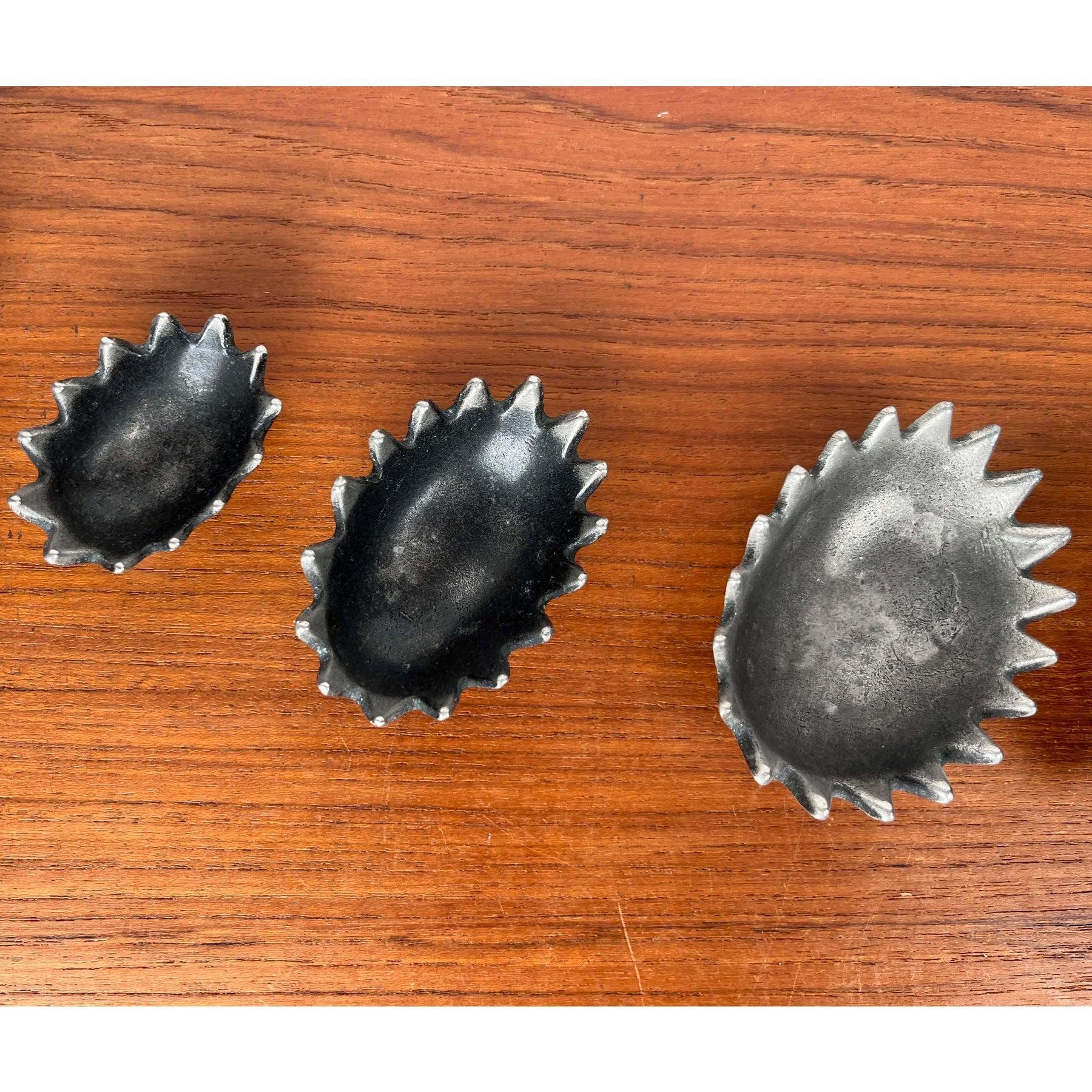 Set of 6 Mid-Century Metal Hedgehog Stacking Ashtray from the Ussr, 1960s For Sale 3