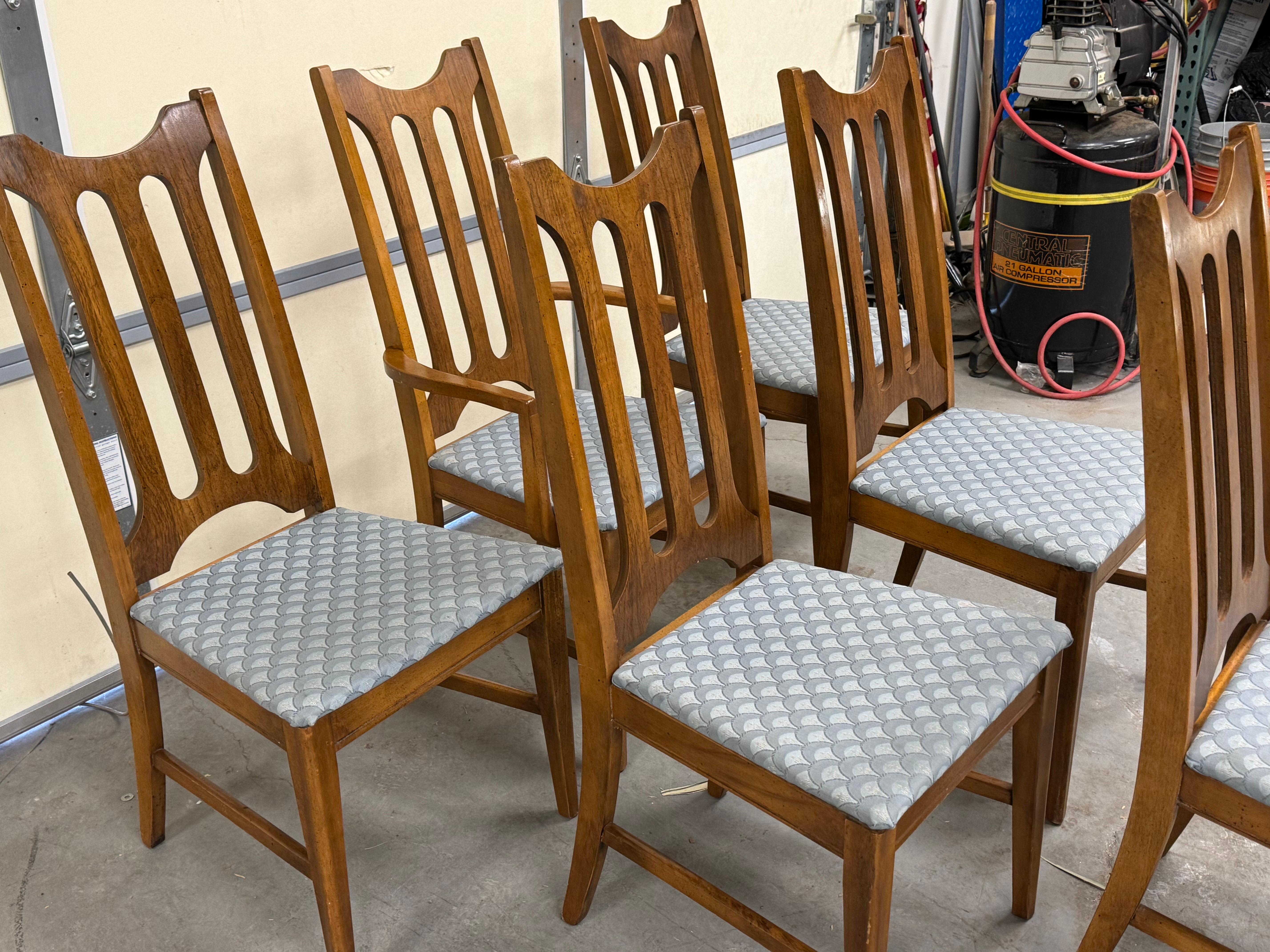 American Set of 6 Mid-Century Modern Bassett Prestige Walnut Dining Chairs