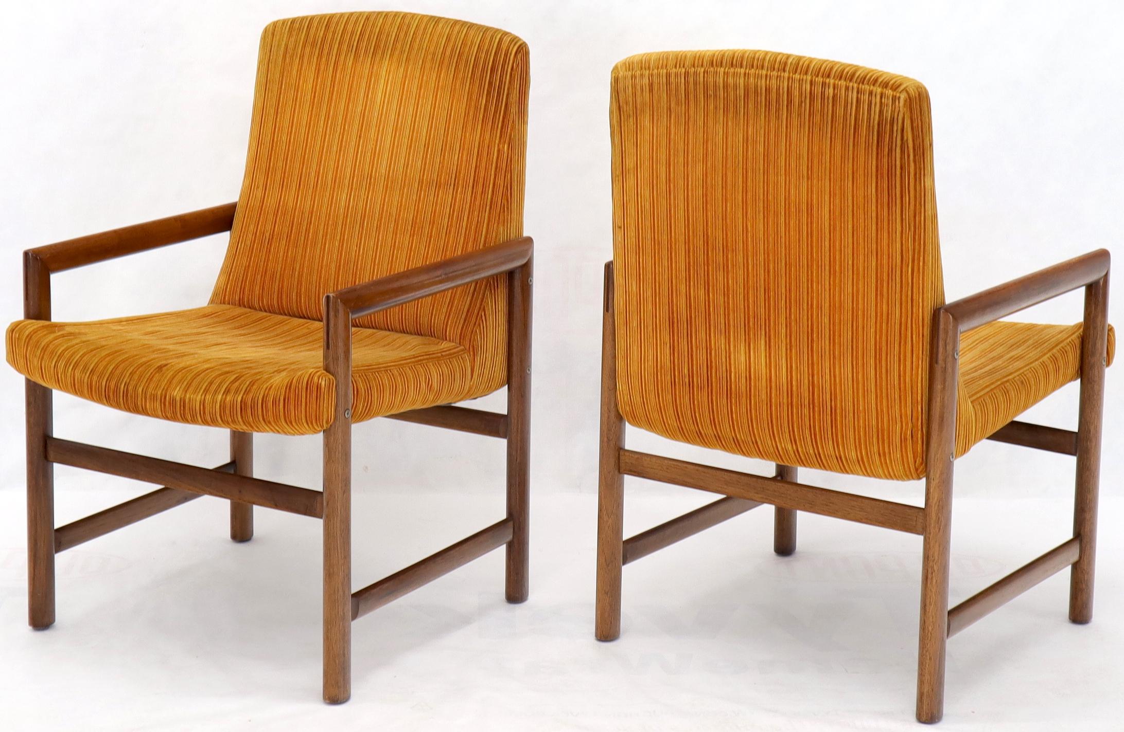 Set of 6 Mid-Century Modern Dining Armchairs 3