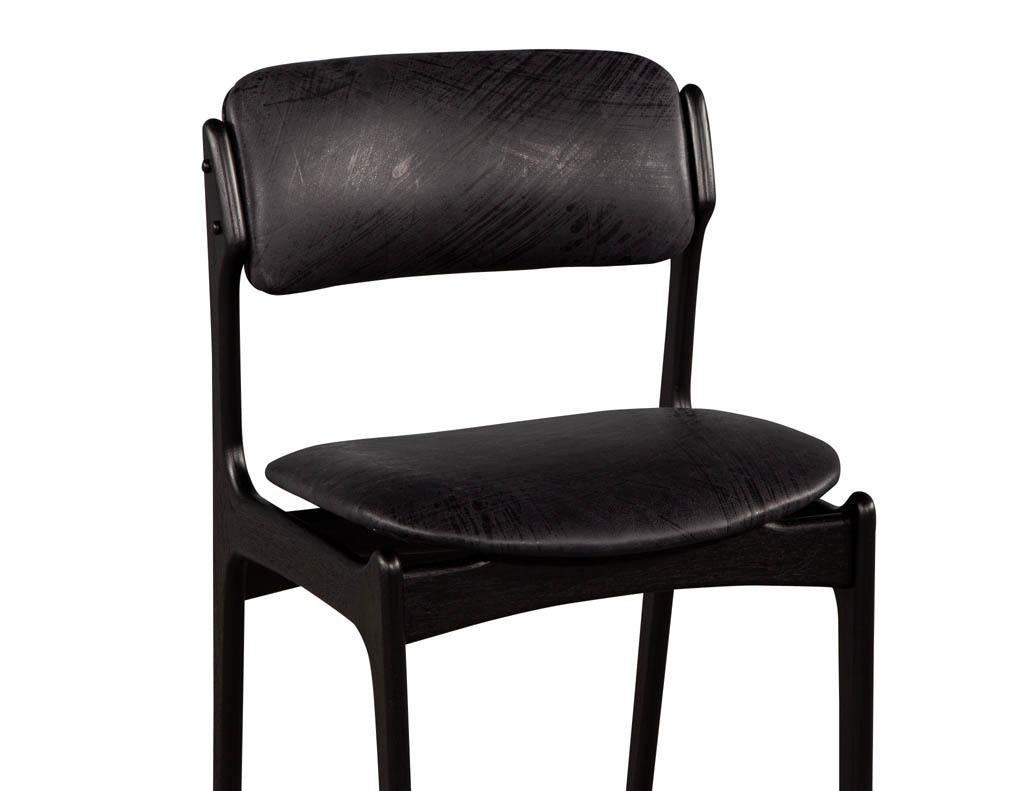 Set of 6 Mid-Century Modern Black Leather Dining Chairs For Sale 11