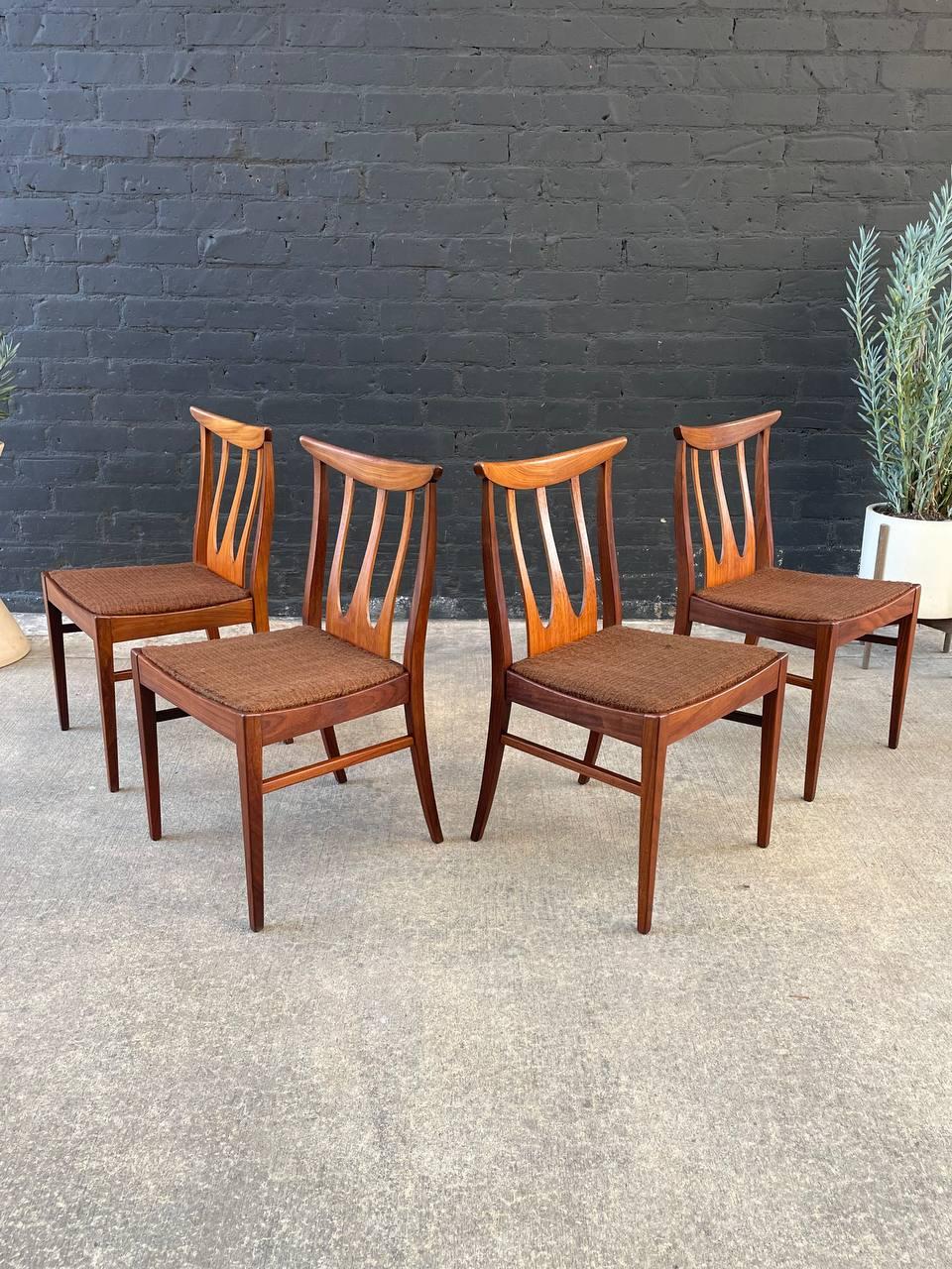 g plan table and 6 chairs