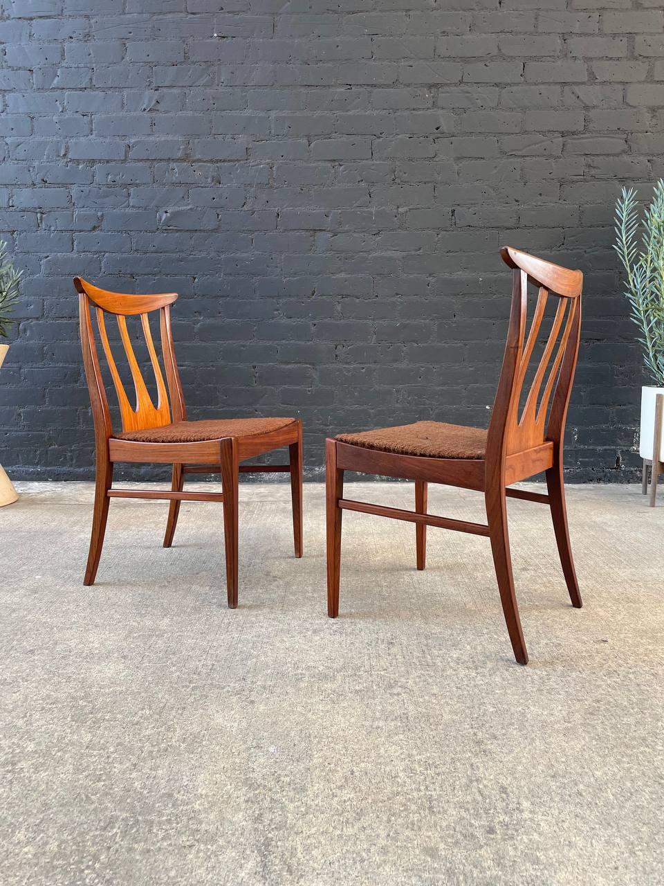 English Set of 6 Mid-Century Modern “Brasilia” Sculpted Teak Dining Chairs by G-Plan