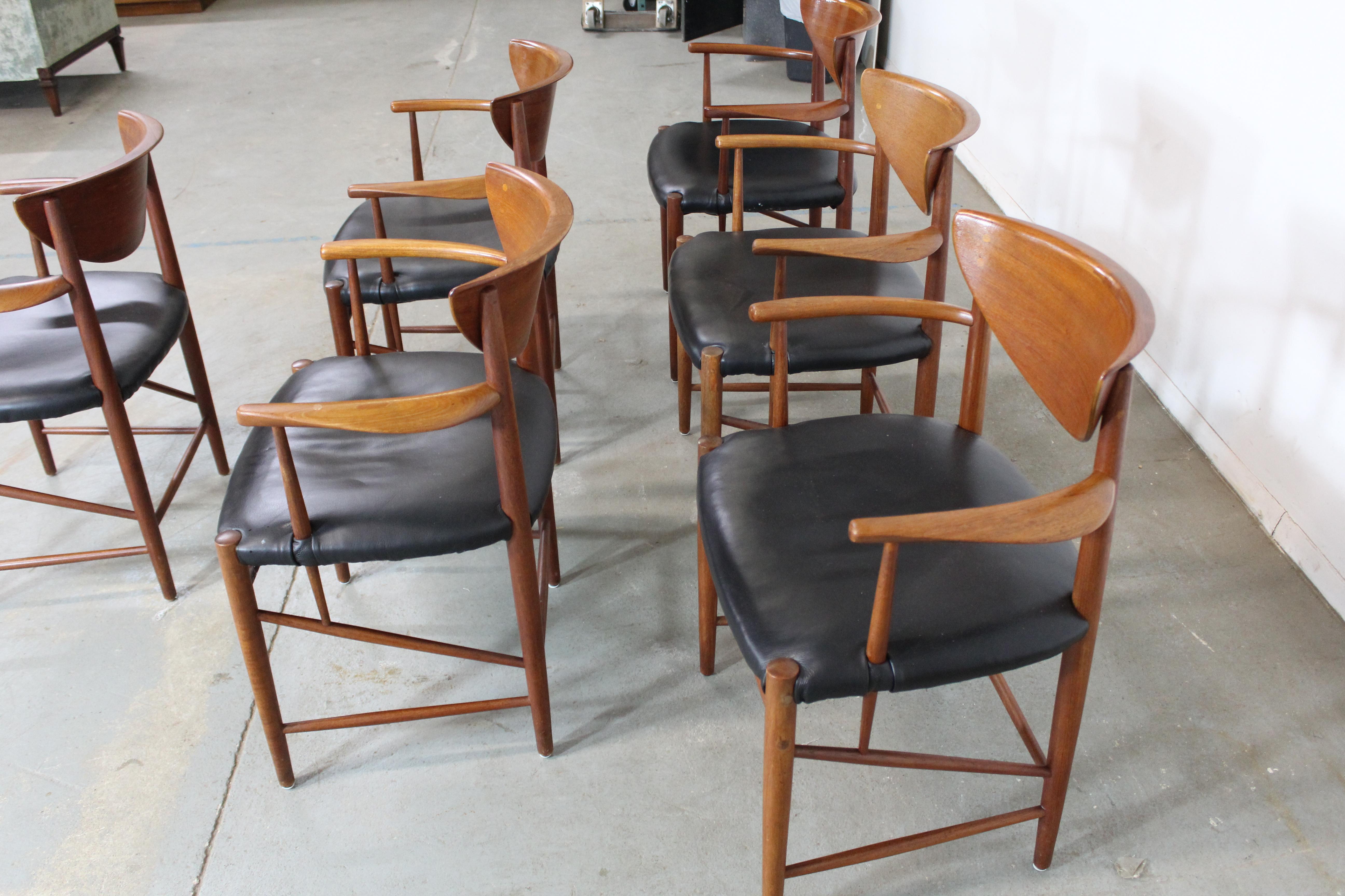 20ième siècle Lot de 6 chaises de salle à manger en teck Peter Hvidt, de style moderne du milieu du siècle. en vente
