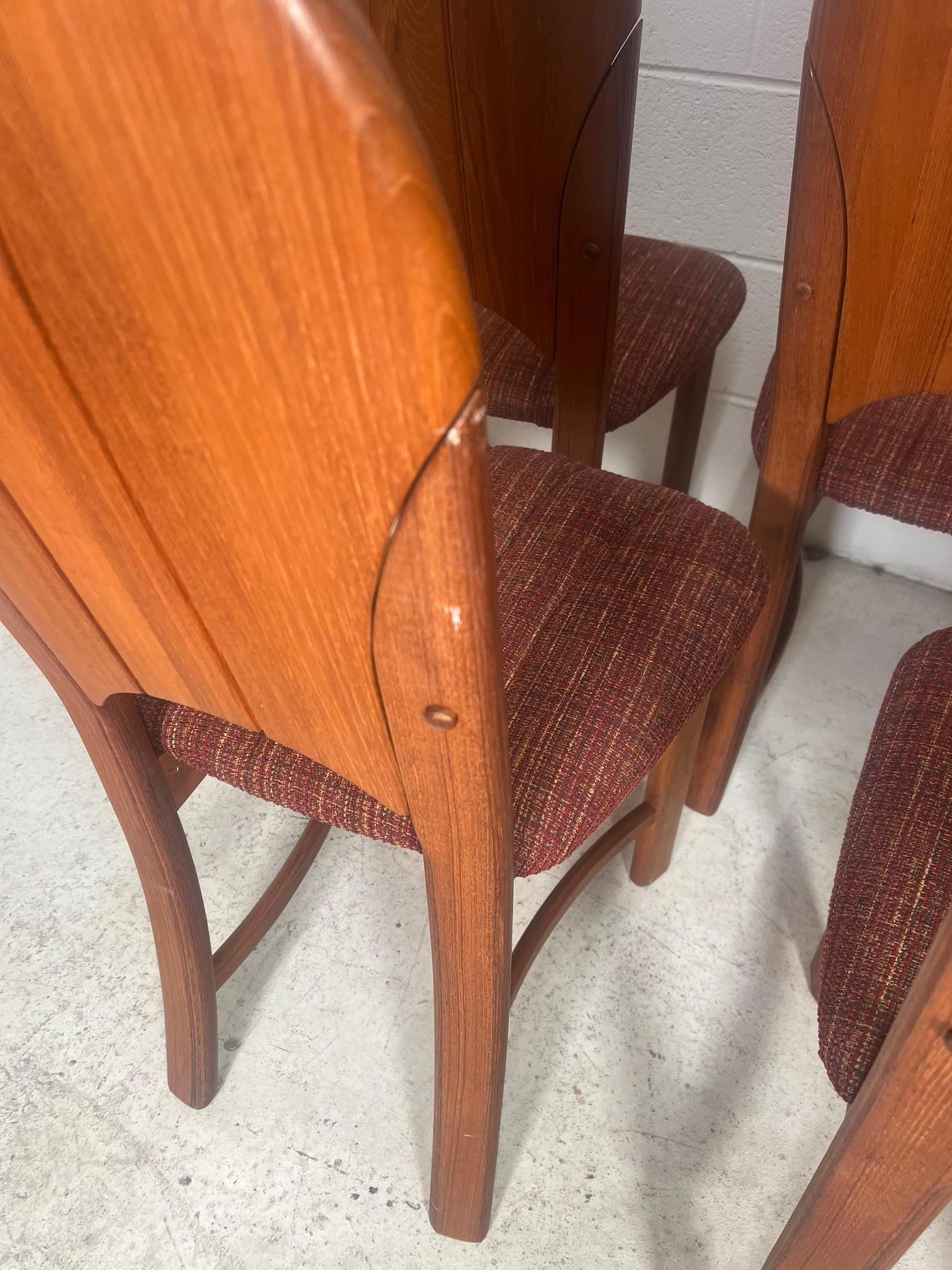 Thai Set Of 6 Mid Century Modern Danish Teak Dining Chairs By D-Scan For Sale