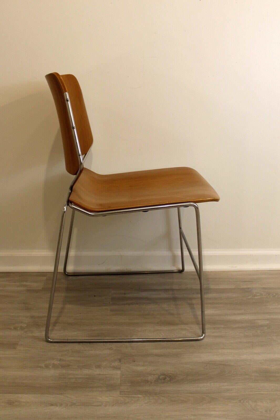 Set of 6 Mid-Century Modern David Rowland Bentwood Stackable Chairs In Good Condition In Keego Harbor, MI