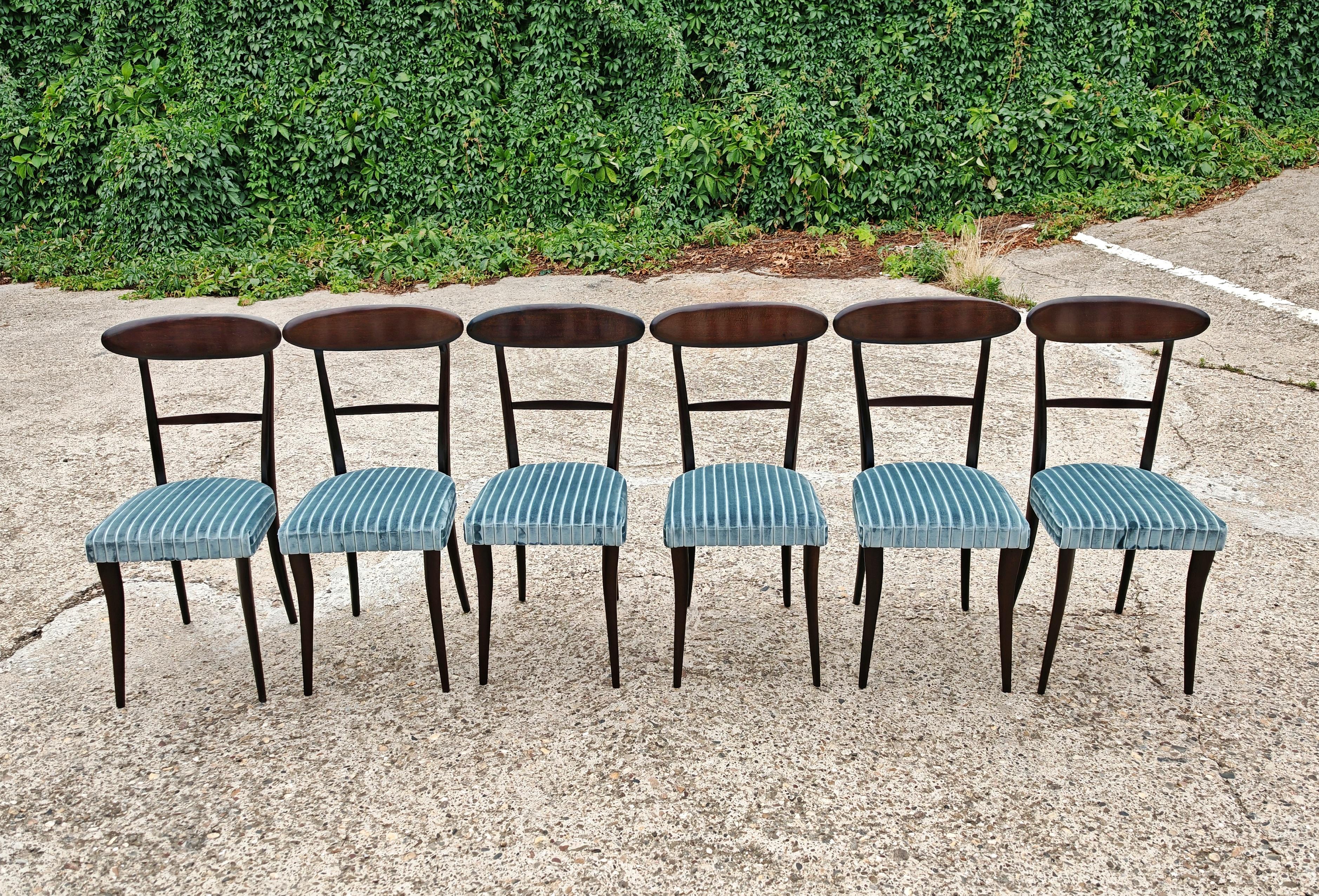 Satz von 6 Mid Century Modern Esszimmerstühlen nach Ico Parisi, Italien 1950er Jahre (Moderne der Mitte des Jahrhunderts) im Angebot