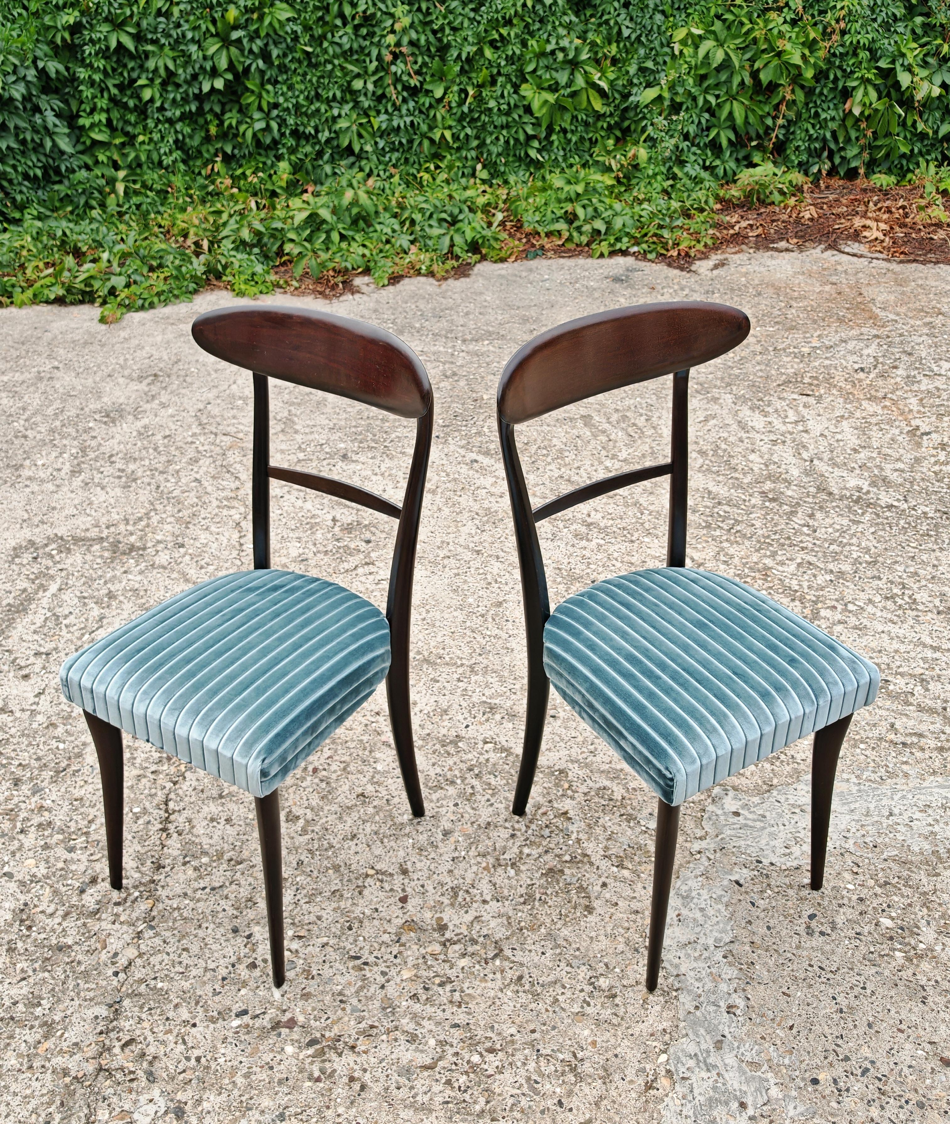 Satz von 6 Mid Century Modern Esszimmerstühlen nach Ico Parisi, Italien 1950er Jahre (Italienisch) im Angebot