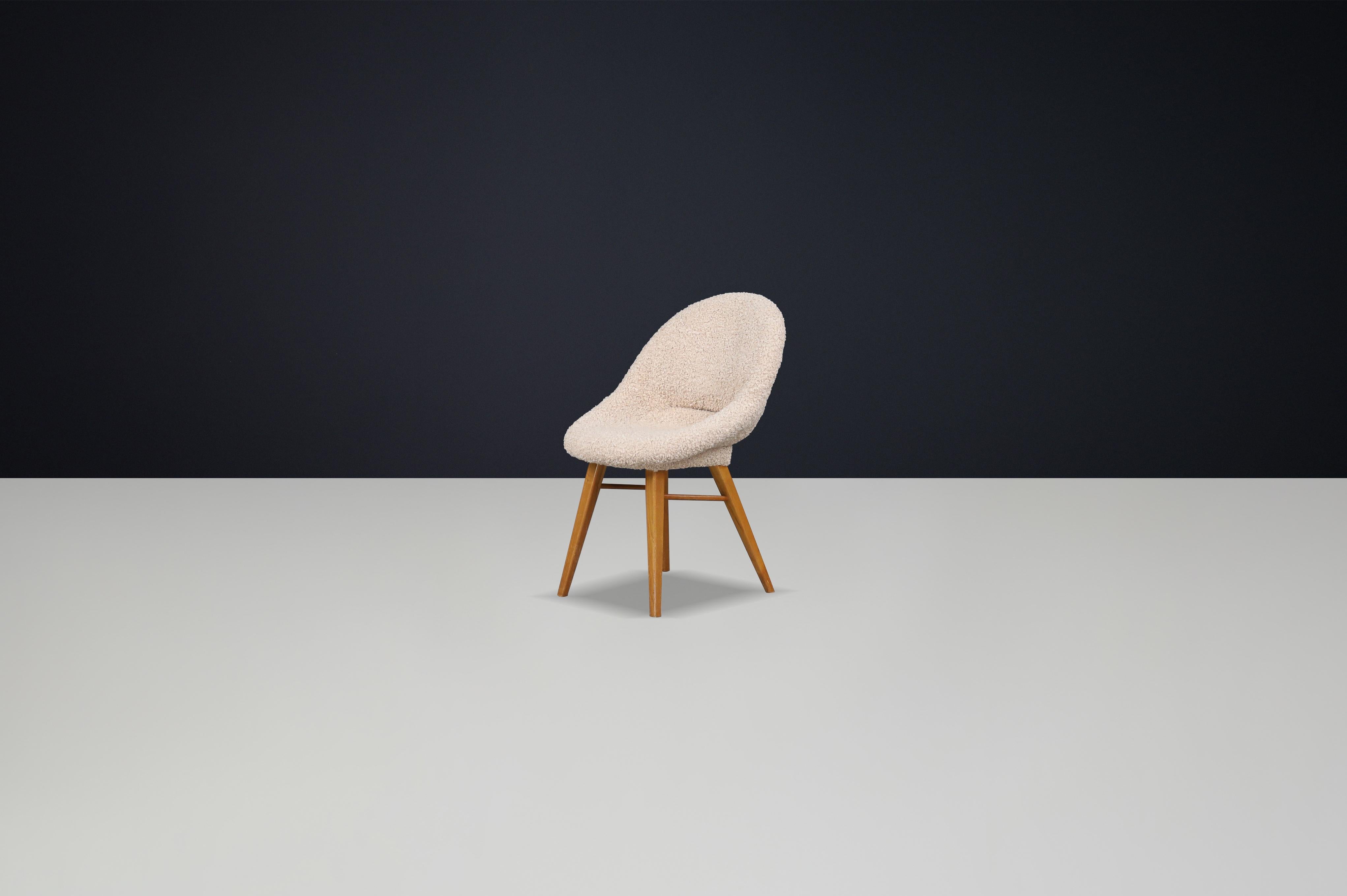 Mid-Century moderno Set di 6 sedie da pranzo moderne di metà secolo di Miroslav Navrátil per Vertex, 1960 in vendita