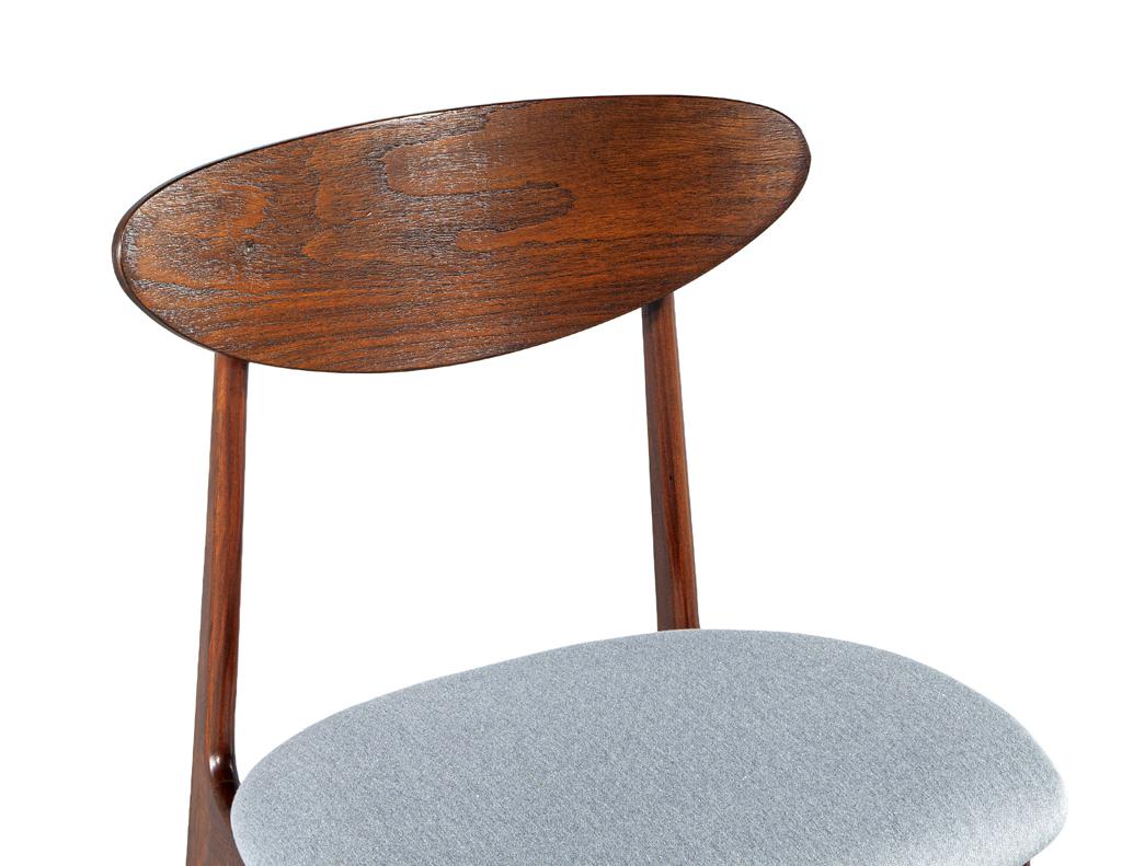 Set of 6 Mid-Century Modern Dining Chairs, Hans J. Wegner Style, 1960’s For Sale 4