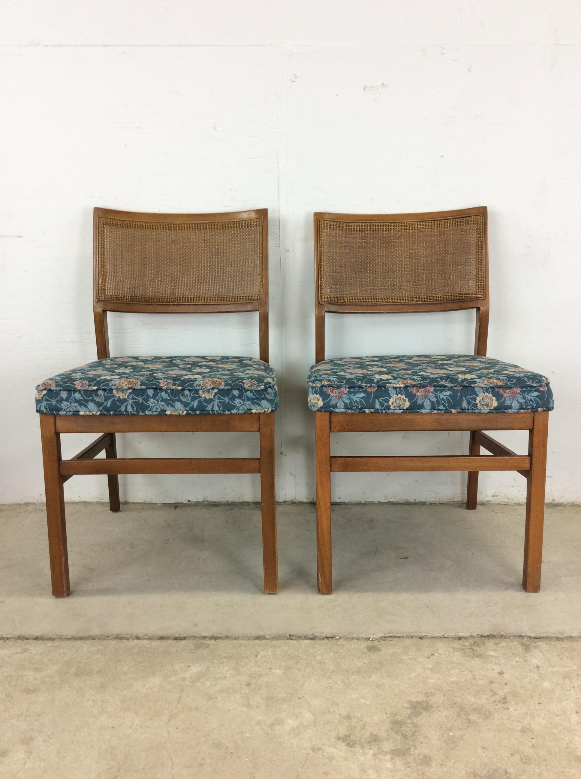 Ensemble de 6 chaises de salle à manger Modernity à dossier canné en vente 6