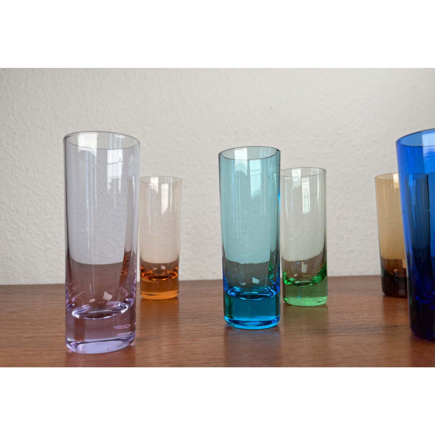 Ensemble de 6 verres à liqueur colorés allemands modernes du milieu du siècle dernier, années 1960 en vente 3