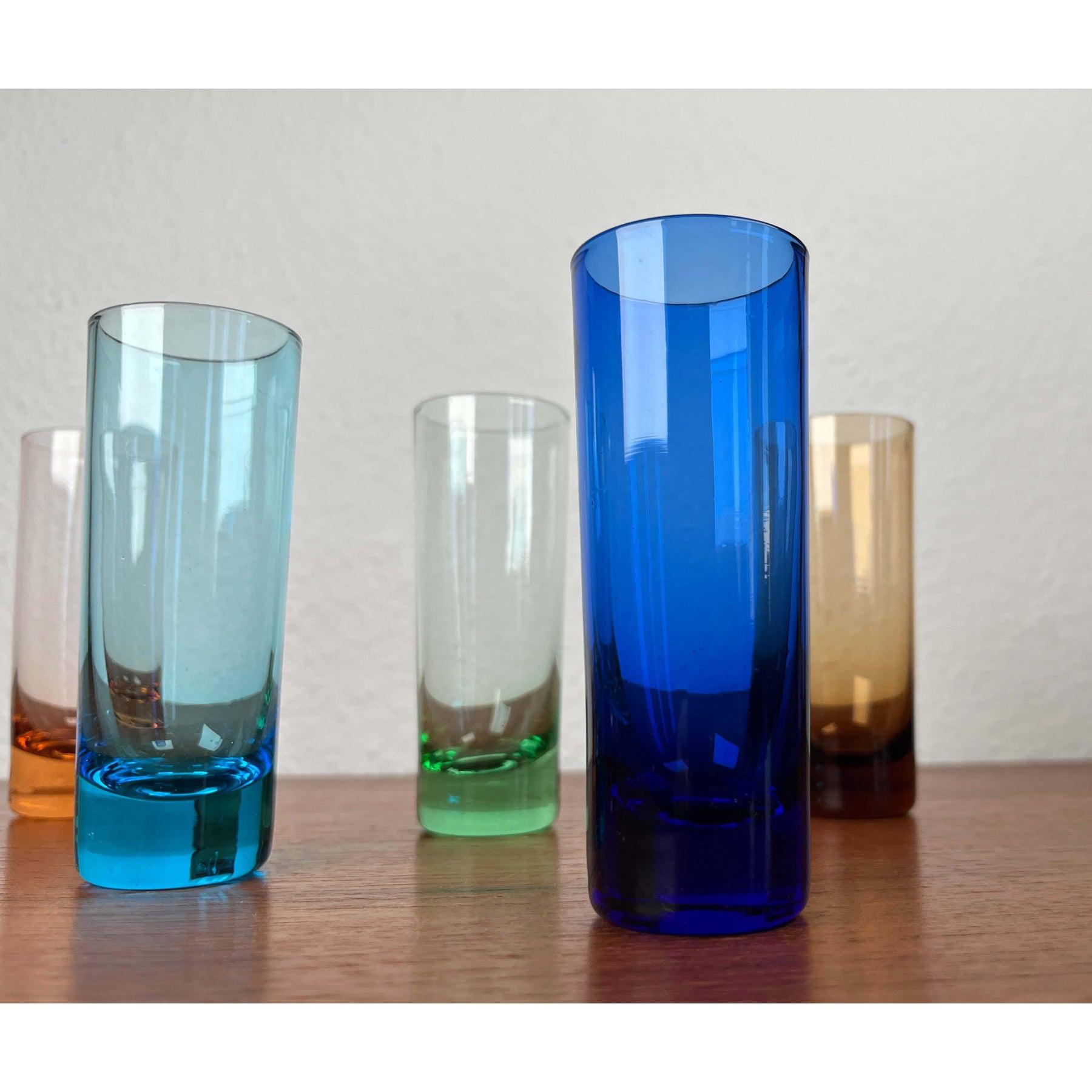 Ensemble de 6 verres à liqueur colorés allemands modernes du milieu du siècle dernier, années 1960 en vente 7