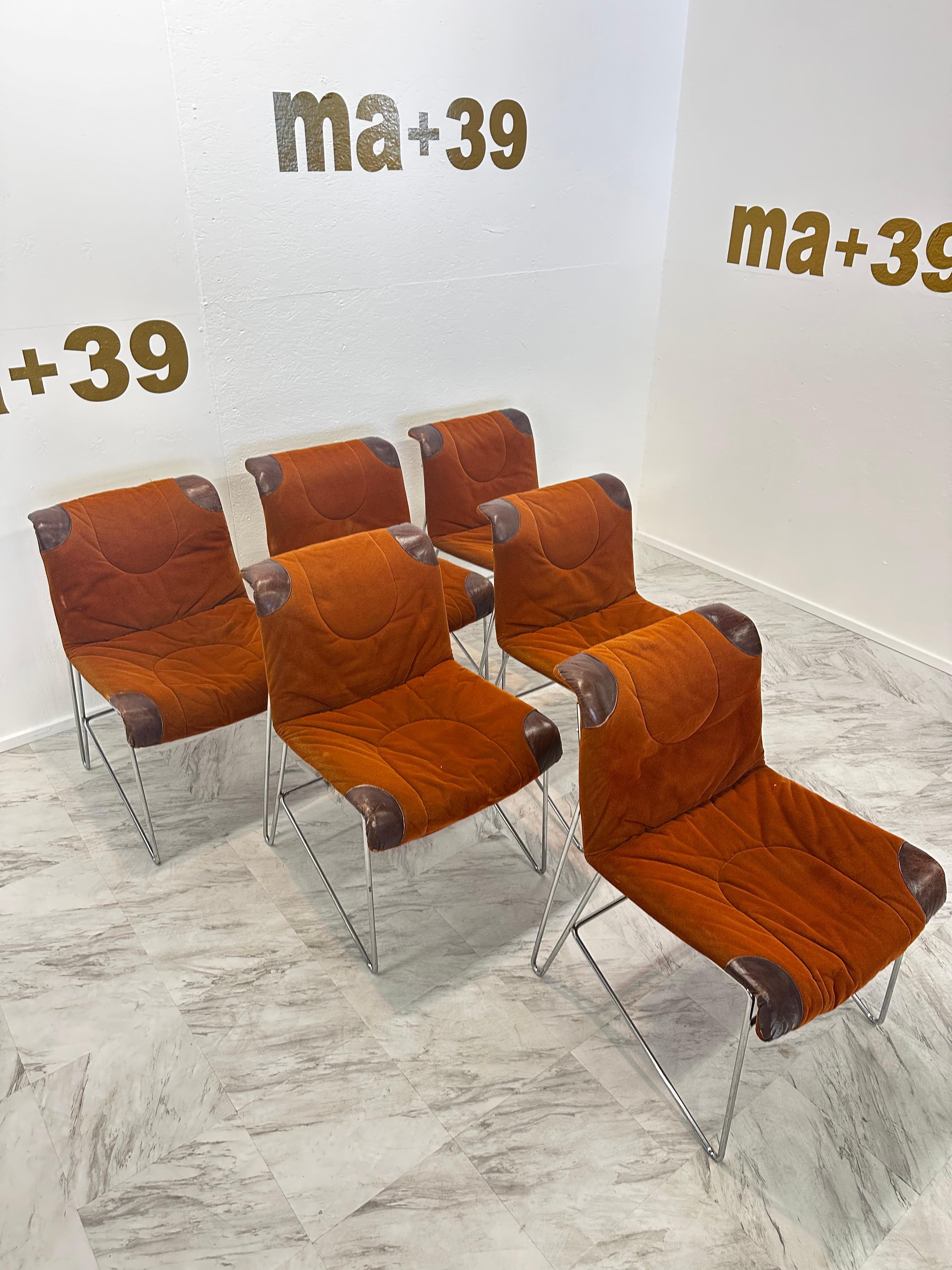 Late 20th Century Set of 6 Mid-Century Modern Italian Orange Chairs by Guido Faleschini 1970s For Sale