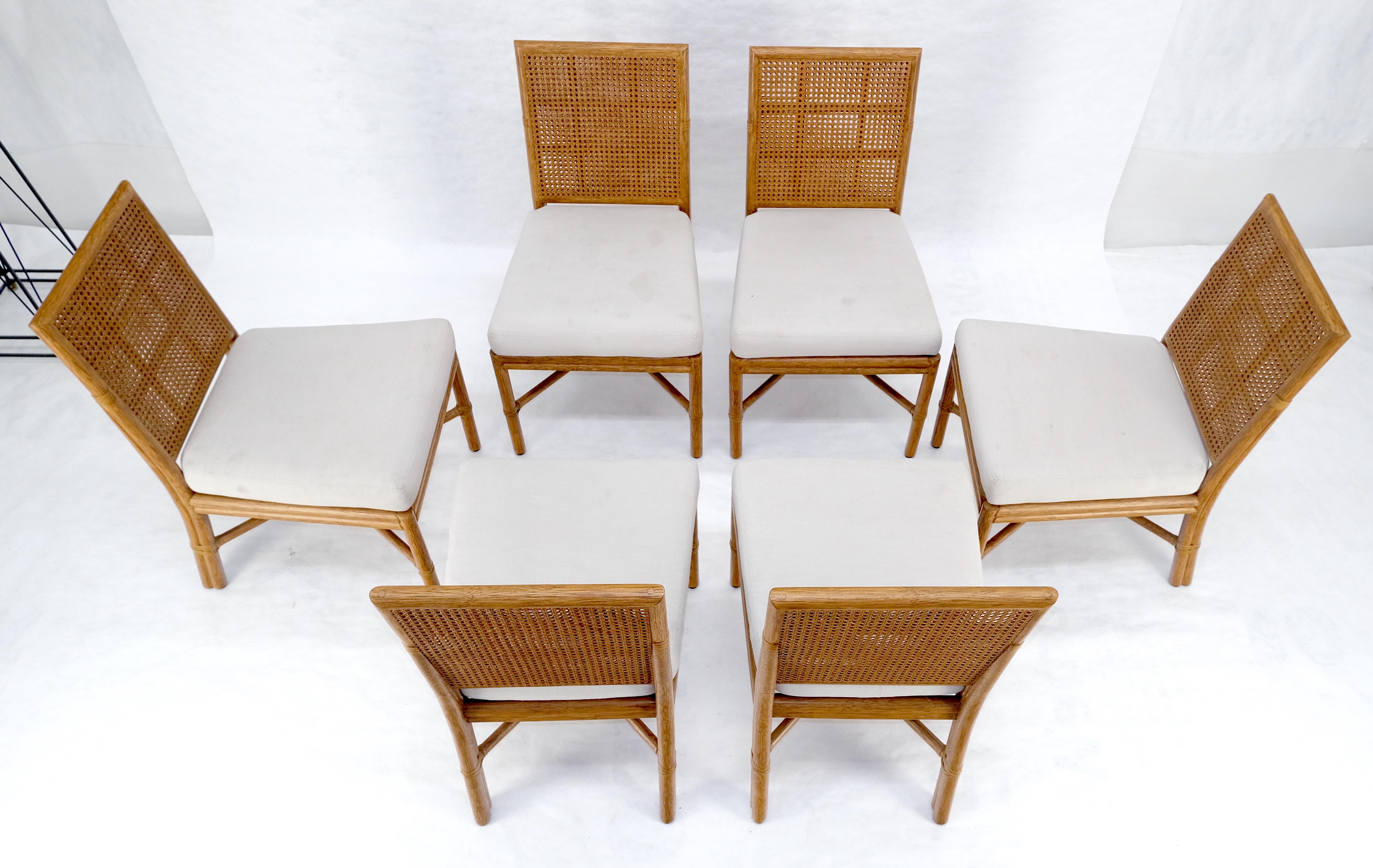 Laccato Set di 6 sedie da pranzo in rattan McGuire Cane 7 del Mid Century Modern MINT in vendita