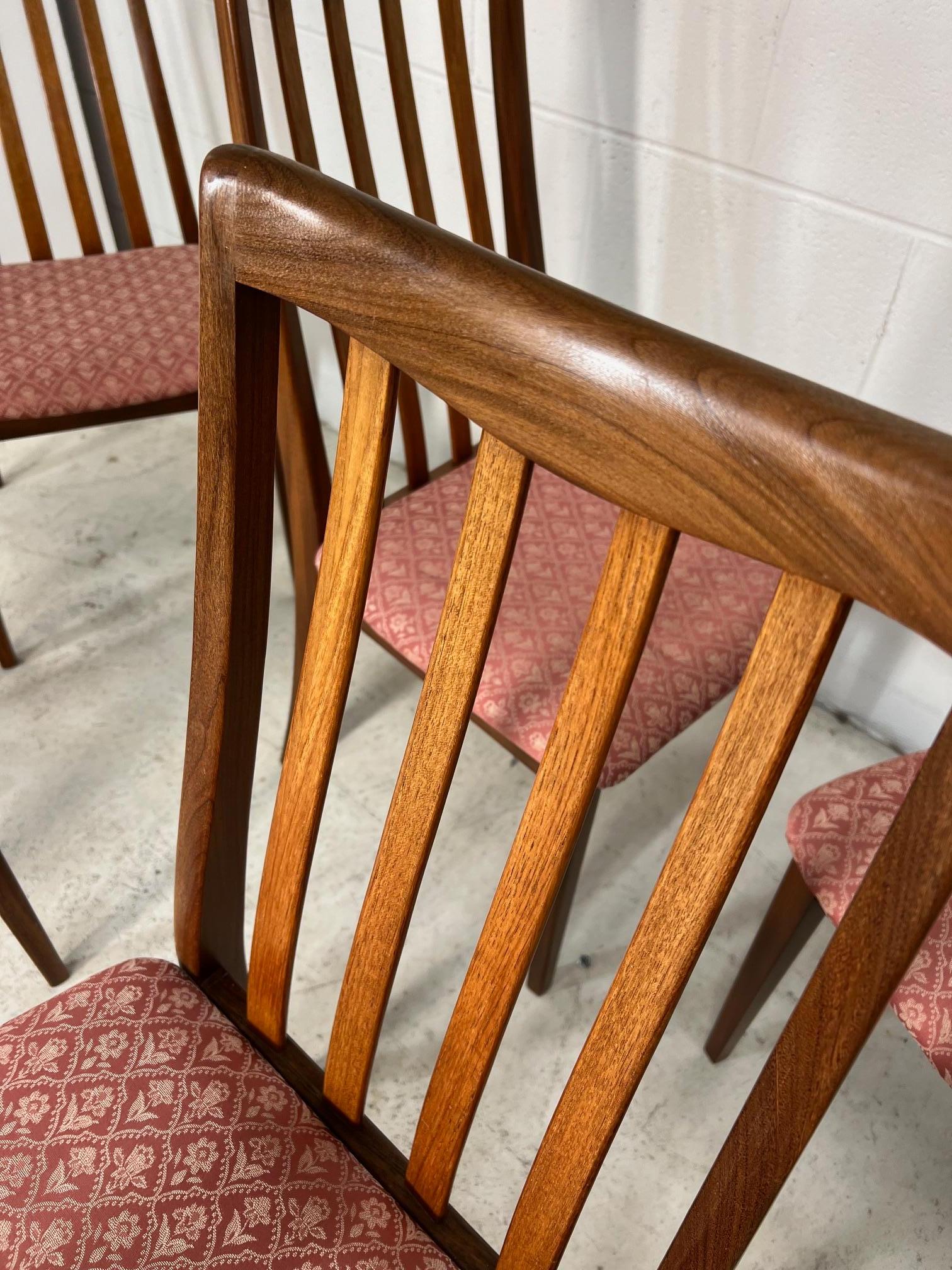 Set Of 6 Mid Century Modern Teak Chairs By G Plan Slat Back In Good Condition In Atlanta, GA