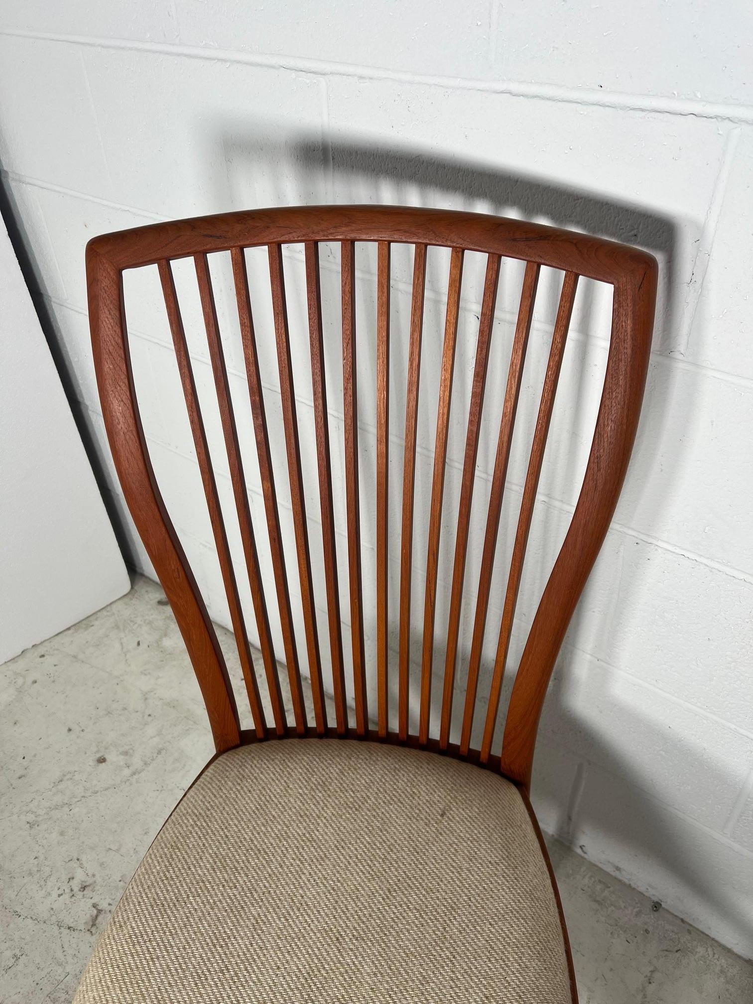 Ensemble de 6 chaises de salle à manger en teck The Modernity du milieu du siècle par Sun Cabinet 7
