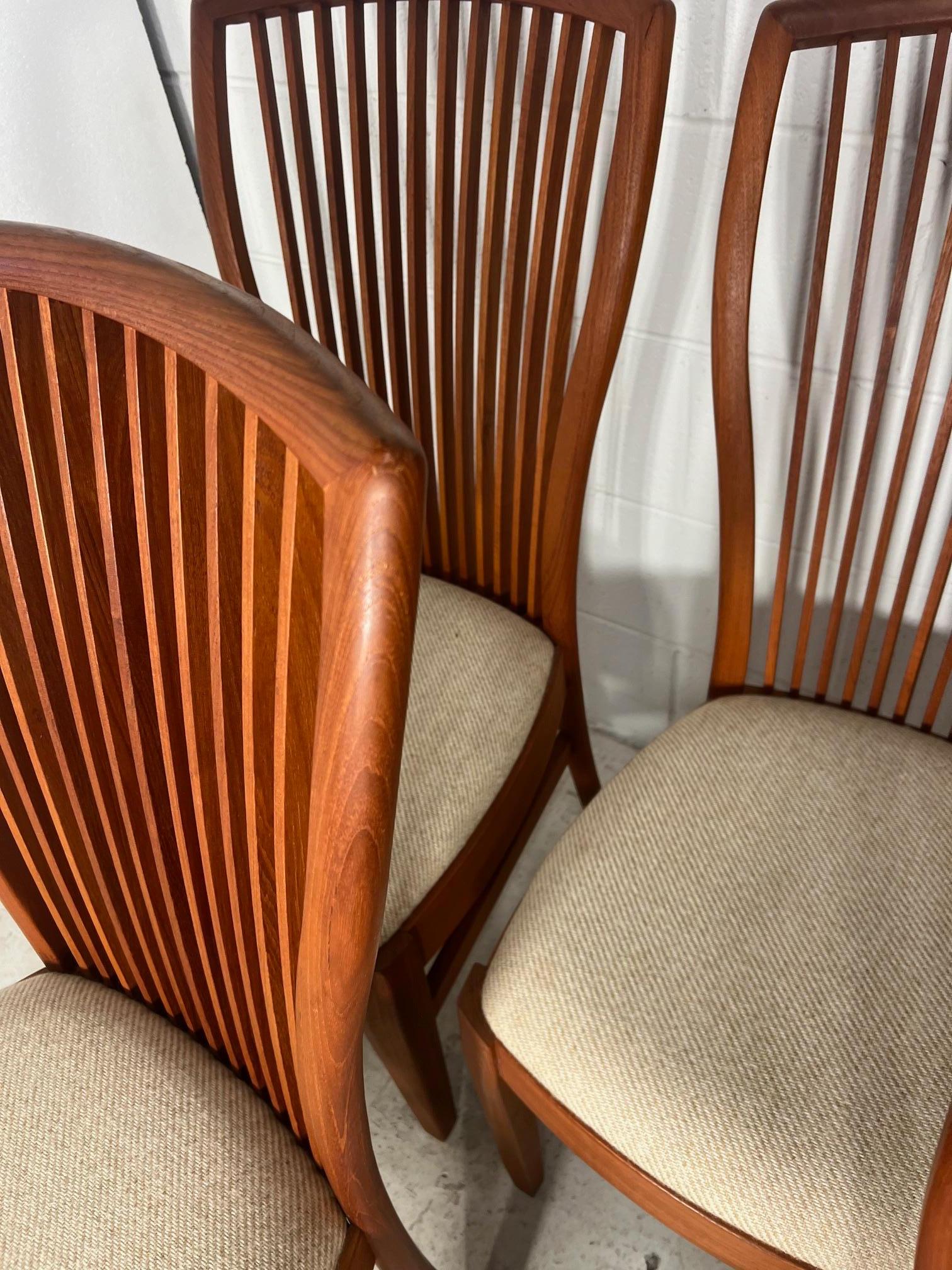 Mid-Century Modern Set Of 6 Mid Century Modern Teak Dining Chairs By Sun Cabinet For Sale