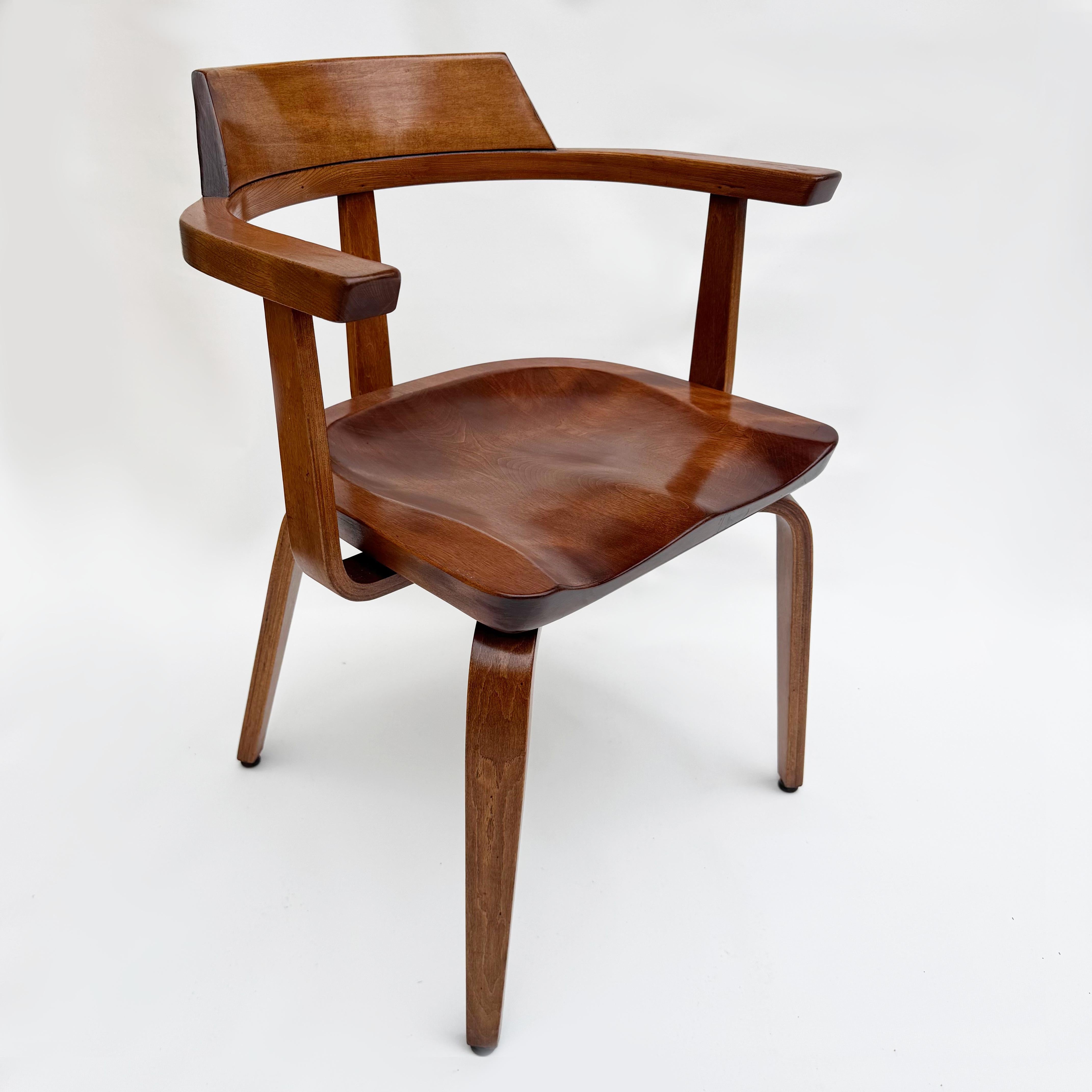 American Set of 6 Mid-Century Modern W199 Bent-Wood Chairs by Walter Gropius for Thonet For Sale