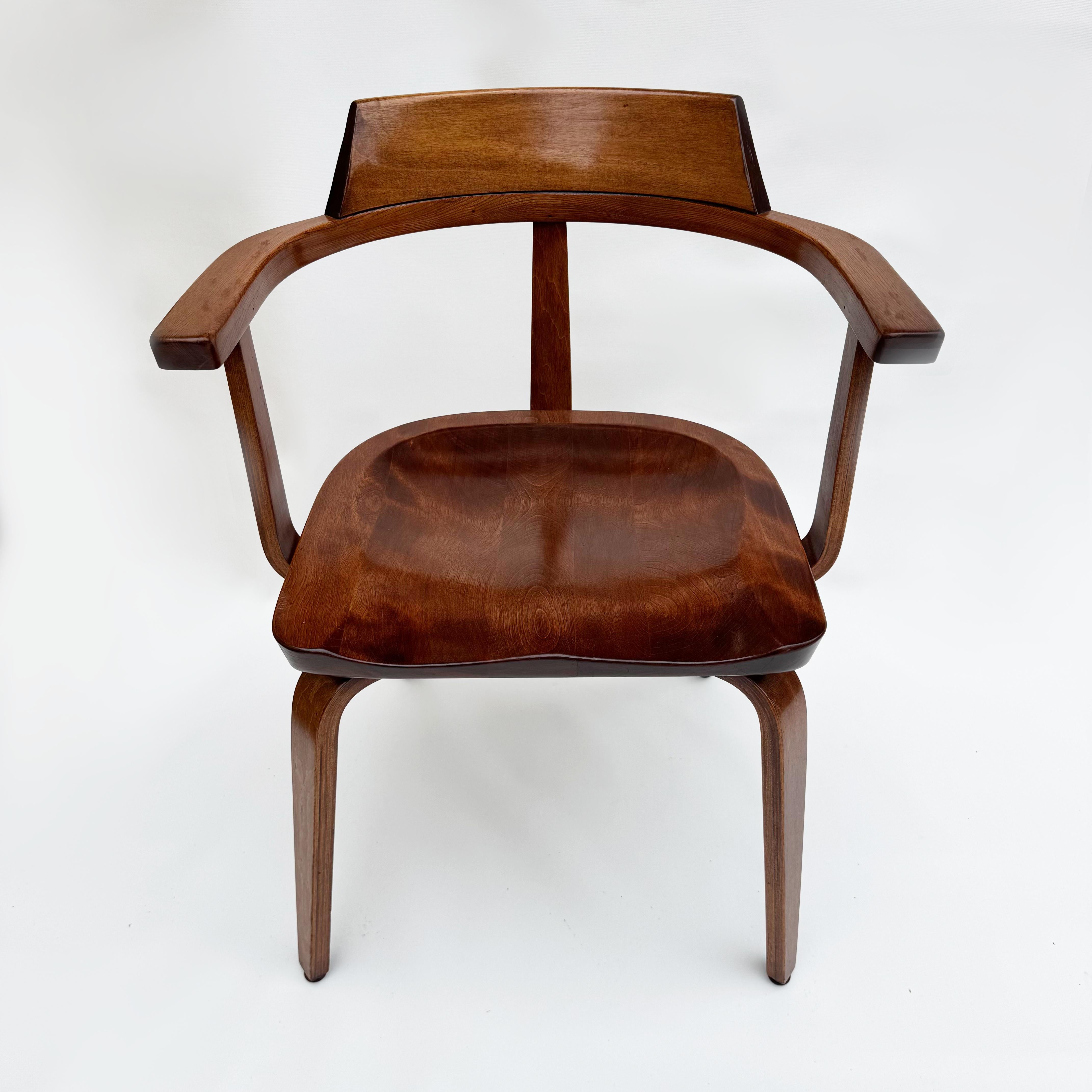 Set of 6 Mid-Century Modern W199 Bent-Wood Chairs by Walter Gropius for Thonet For Sale 1