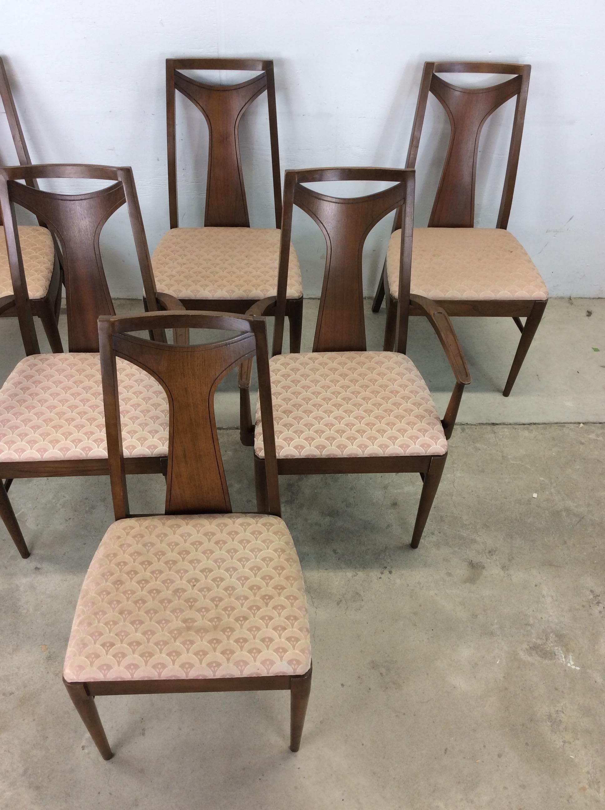 Mid-Century moderno Set di 6 sedie da pranzo in legno di noce della metà del secolo scorso con schienale in bengala in vendita