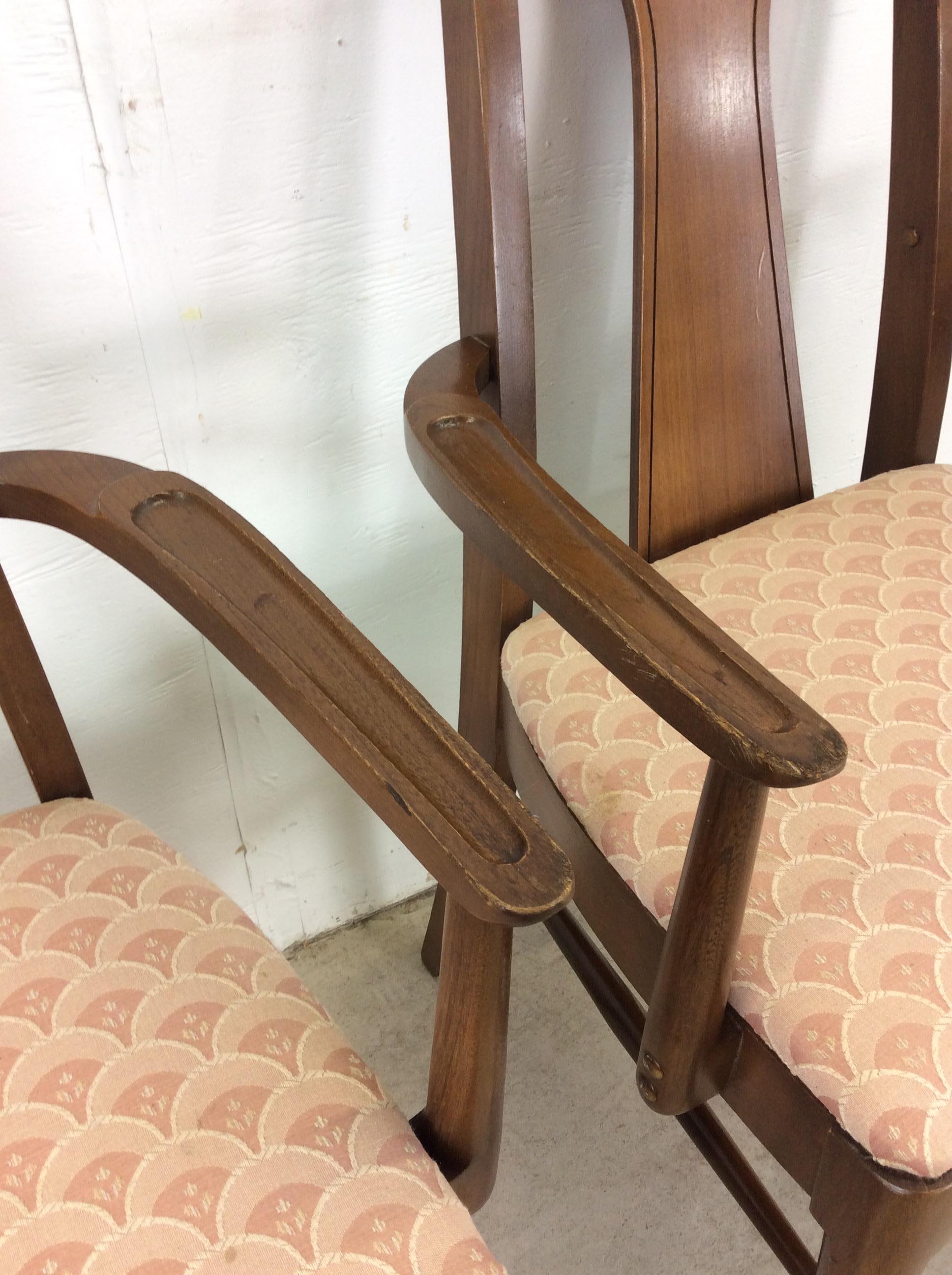 Set di 6 sedie da pranzo in legno di noce della metà del secolo scorso con schienale in bengala in vendita 1