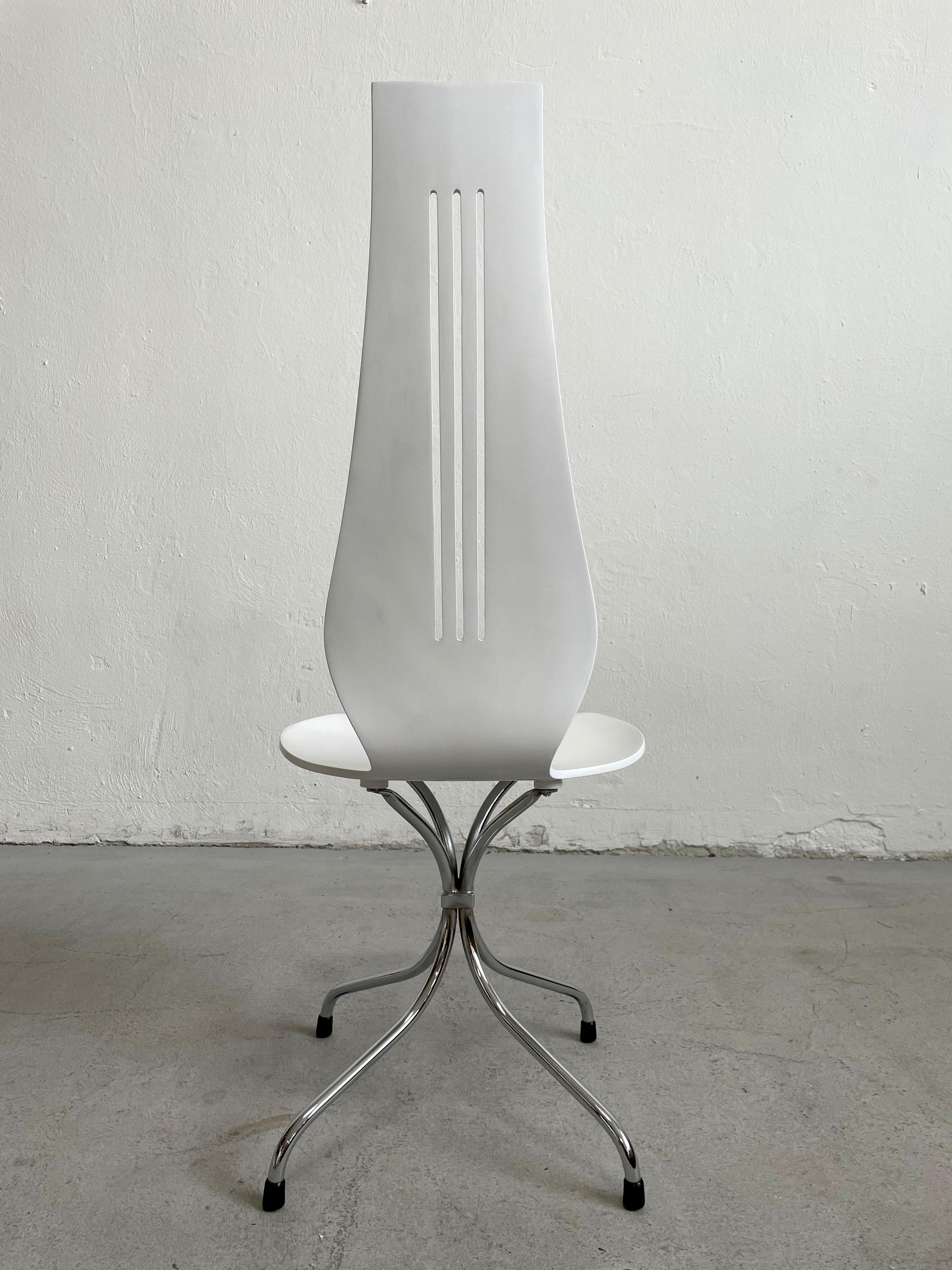 Set of 6 Mid-Century Modern White Dining Chairs by Theo Häberli 1960 Switzerland For Sale 1