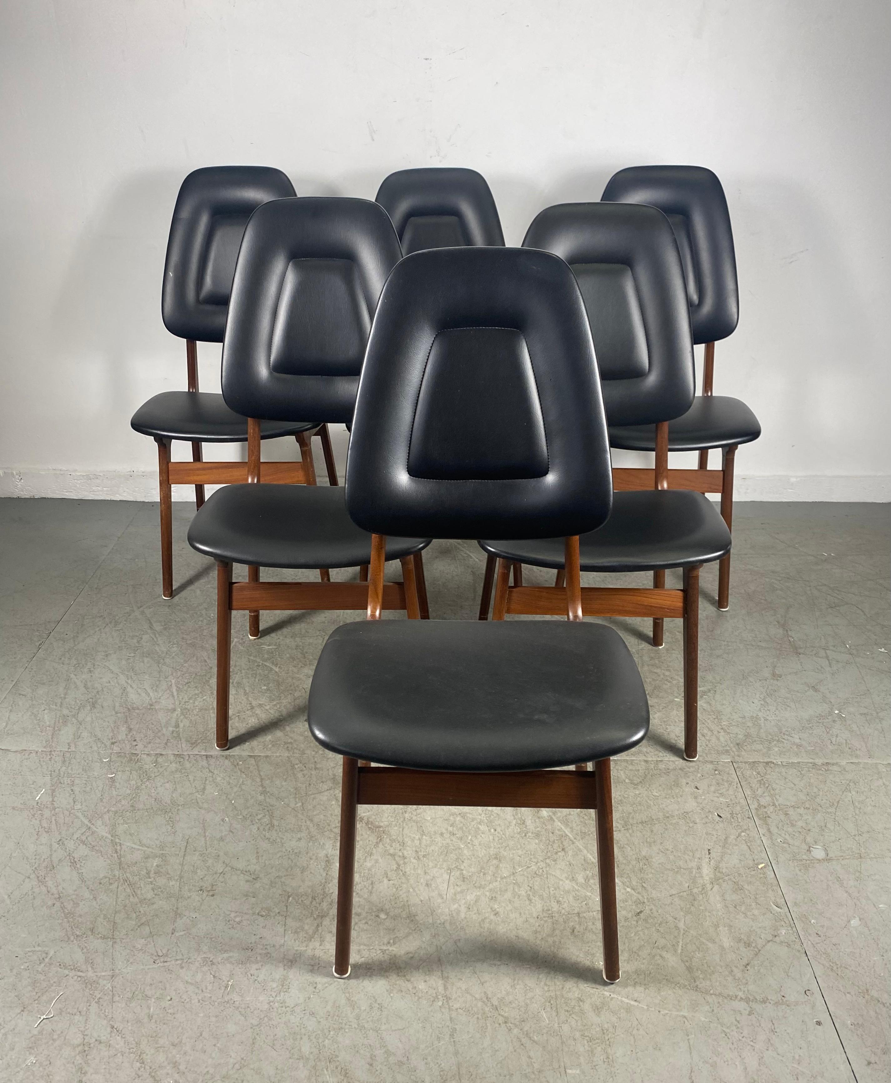 Scandinavian Modern Set of 6 Mid-Century Modernist Dining Chairs by Brødrene Sørheim / Norway For Sale
