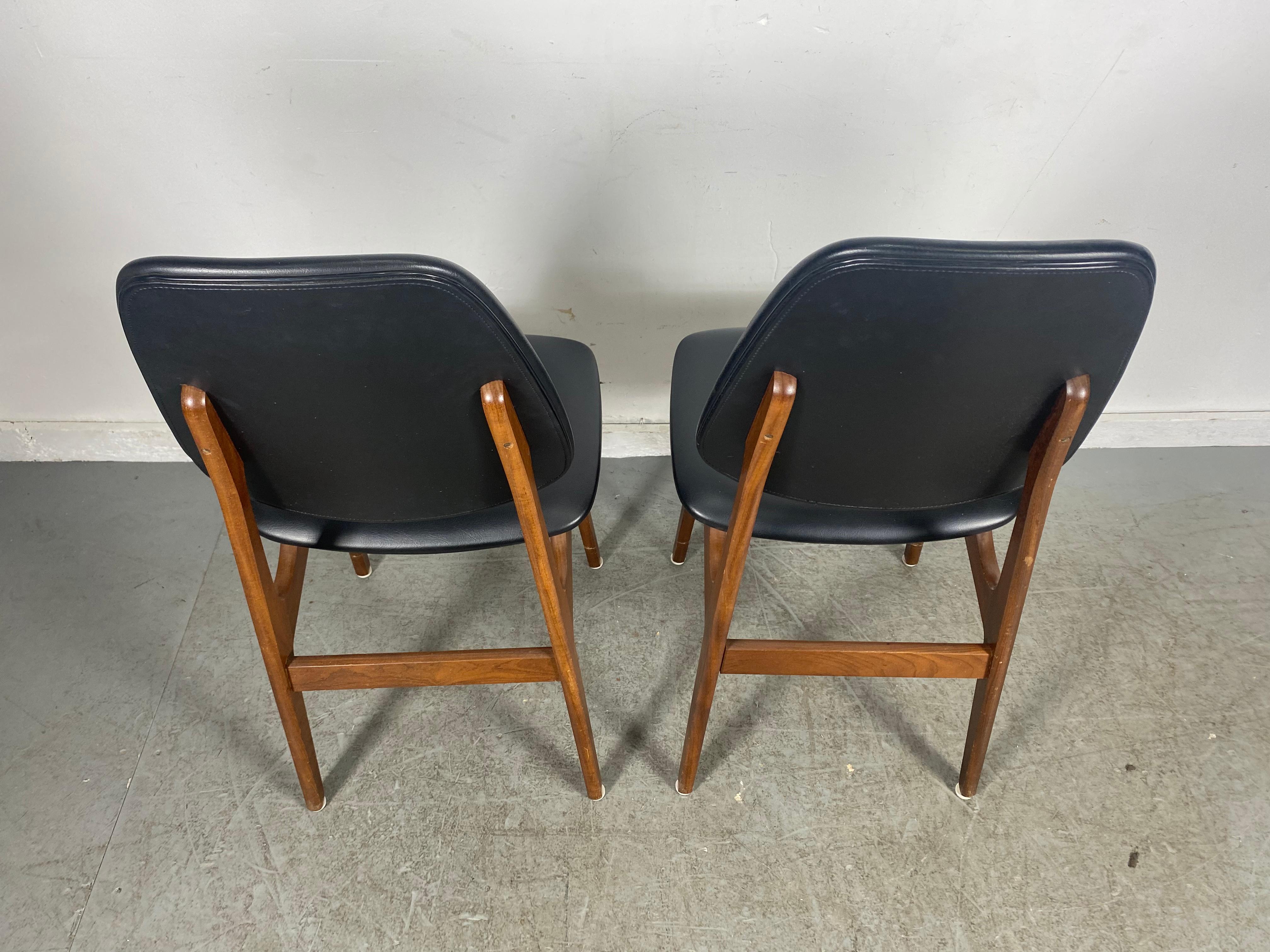 Milieu du XXe siècle Ensemble de 6 chaises de salle à manger modernistes du milieu du siècle dernier par Brdrene Srheim / Norvège en vente
