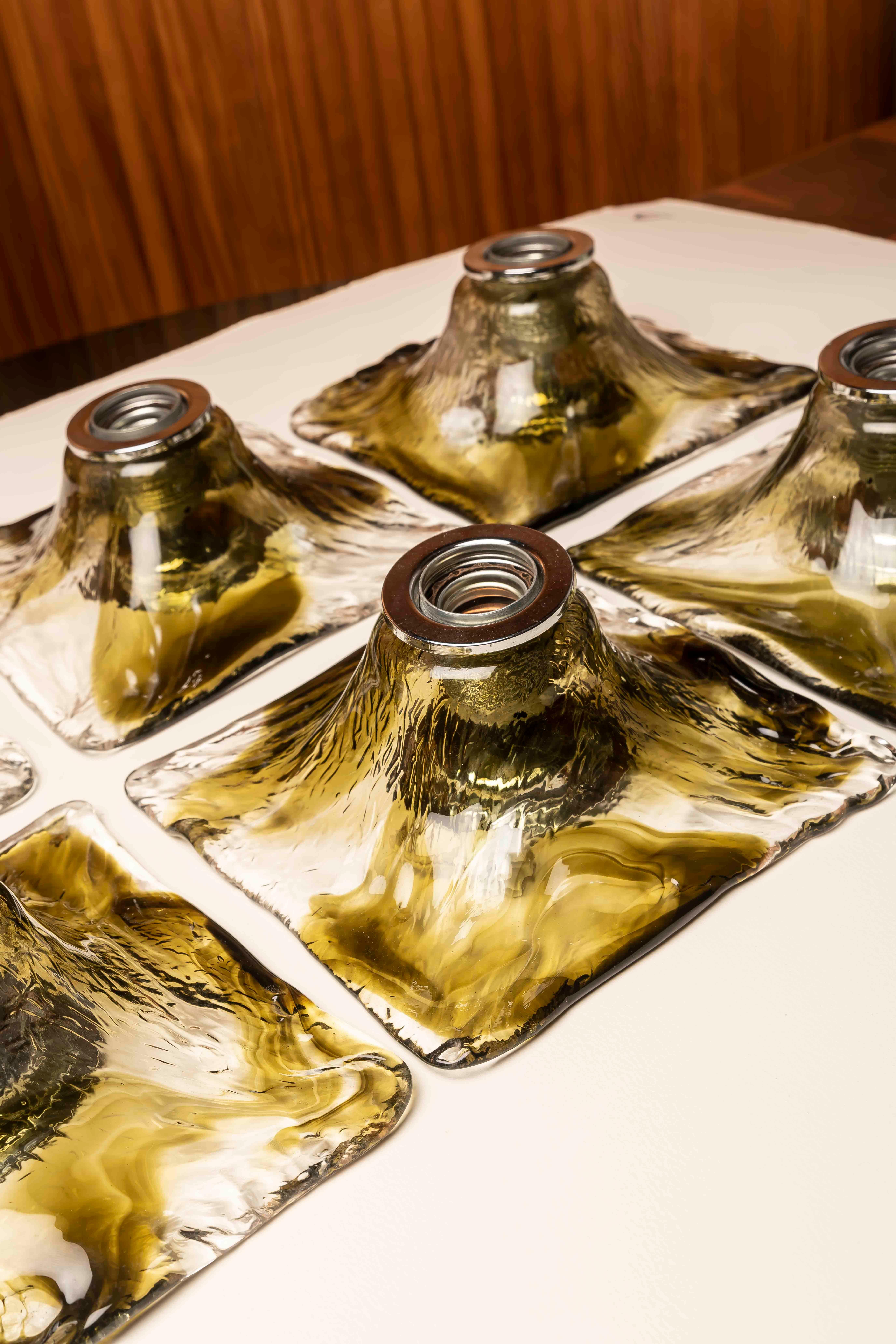 Juego de 6 apliques de cristal de Murano de mediados de siglo, ámbar-oliva, Italia Años 70 Cristal de Murano en venta