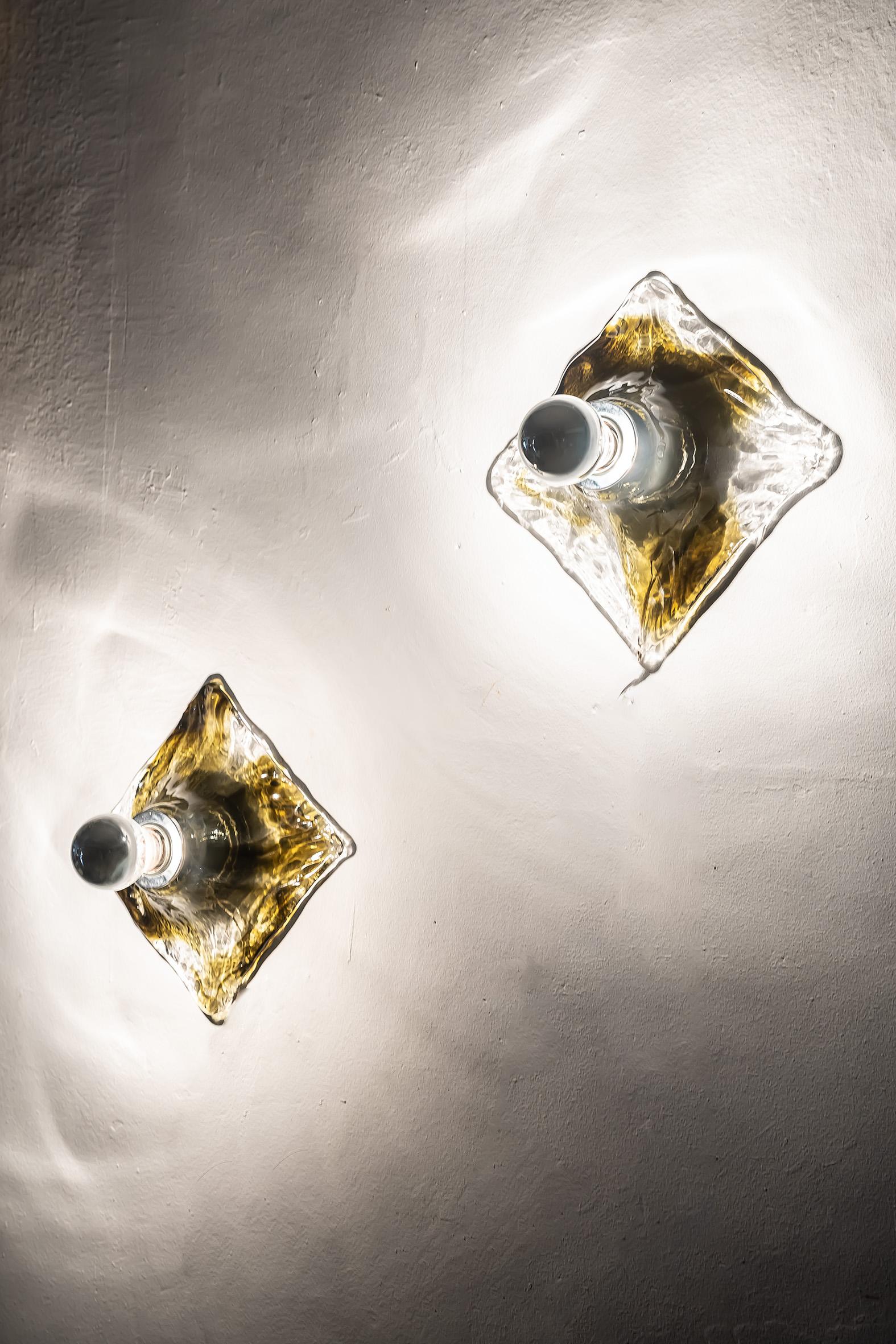 Juego de 6 apliques de cristal de Murano de mediados de siglo, ámbar-oliva, Italia Años 70 en venta 2