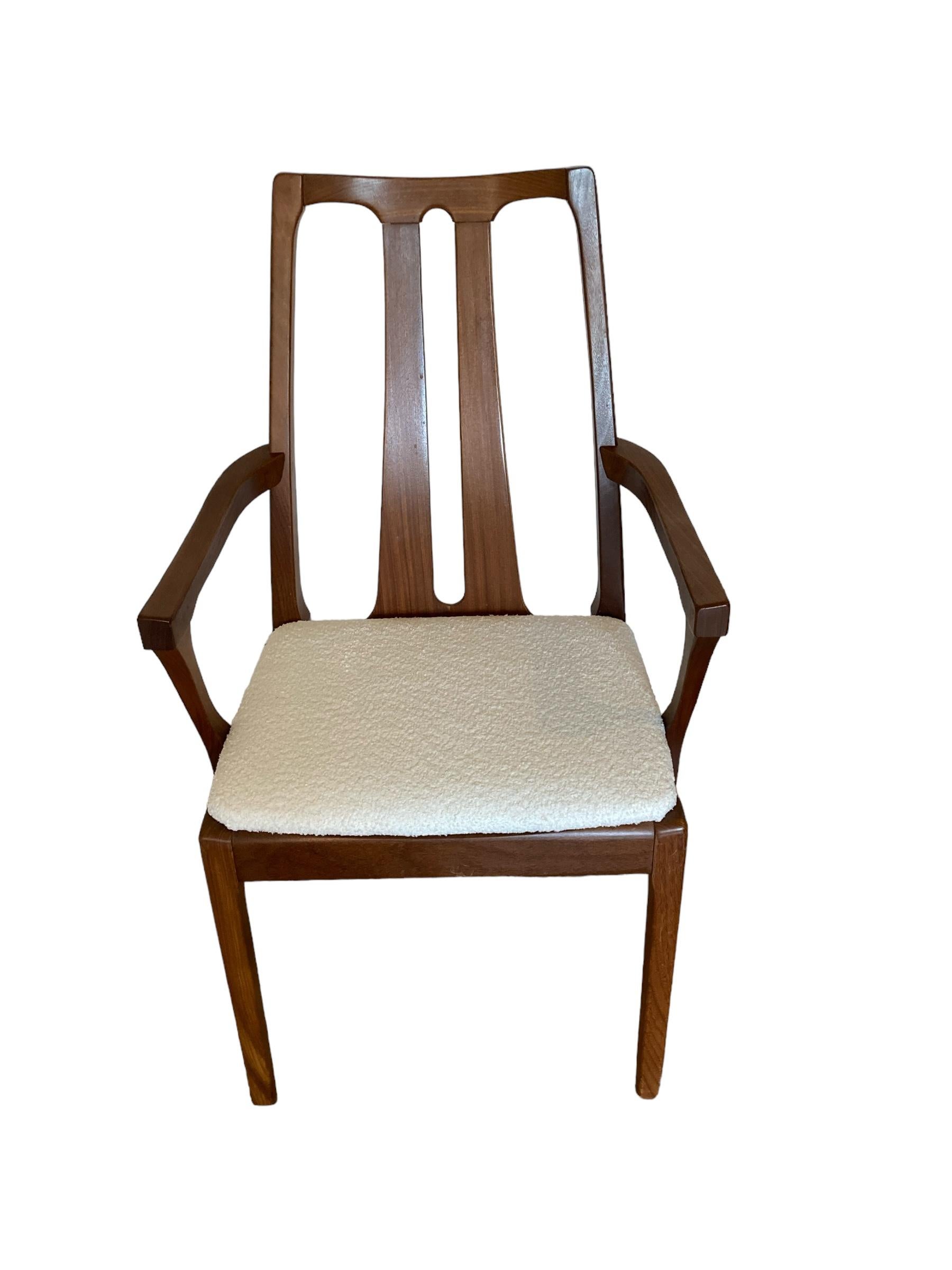 Set of 6 Mid Century Nathan Dining Chairs, Cream Boucle Upholstery, 2 Carvers In Good Condition In Bishop's Stortford, GB